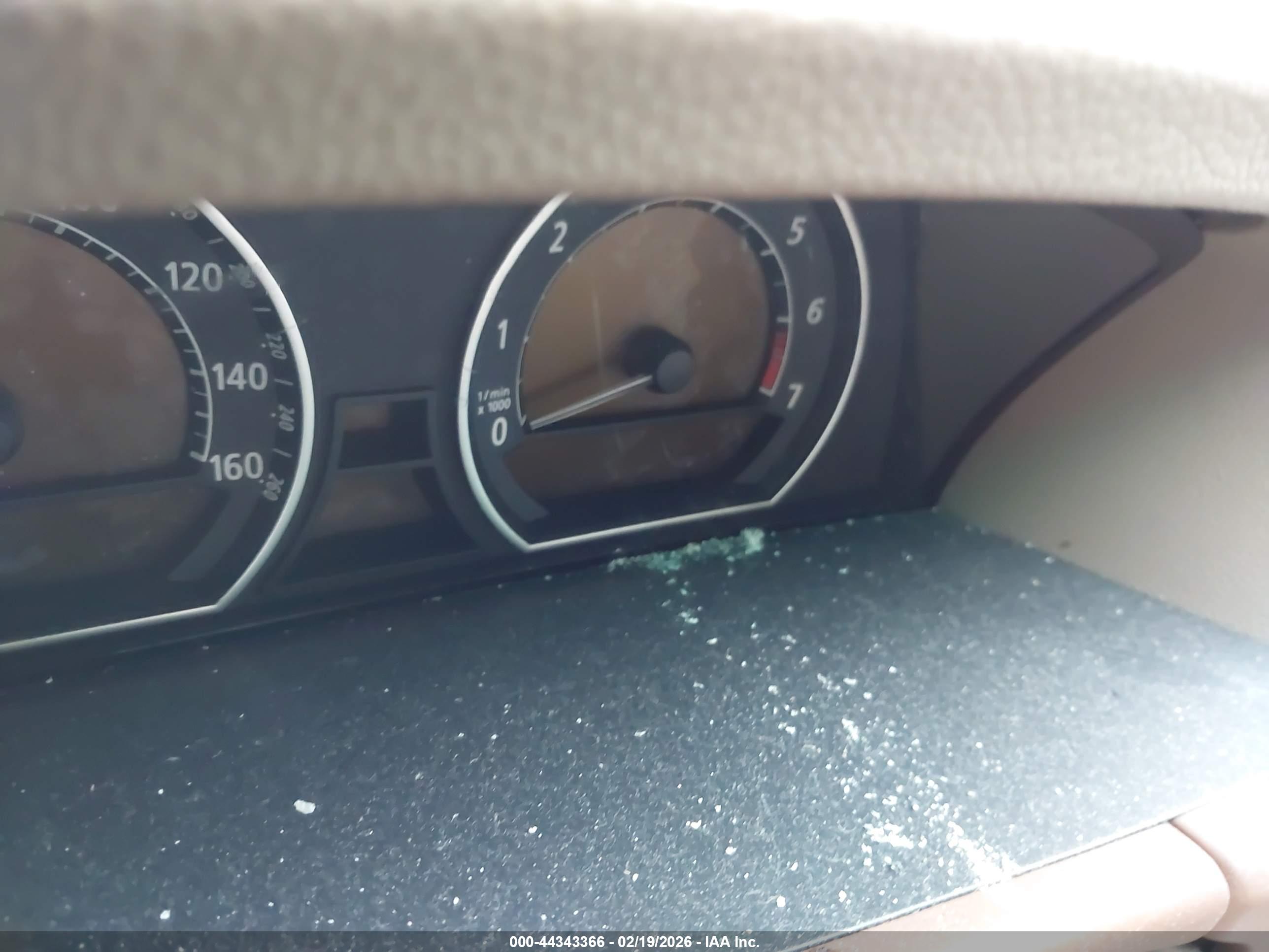 BMW 745I image 7