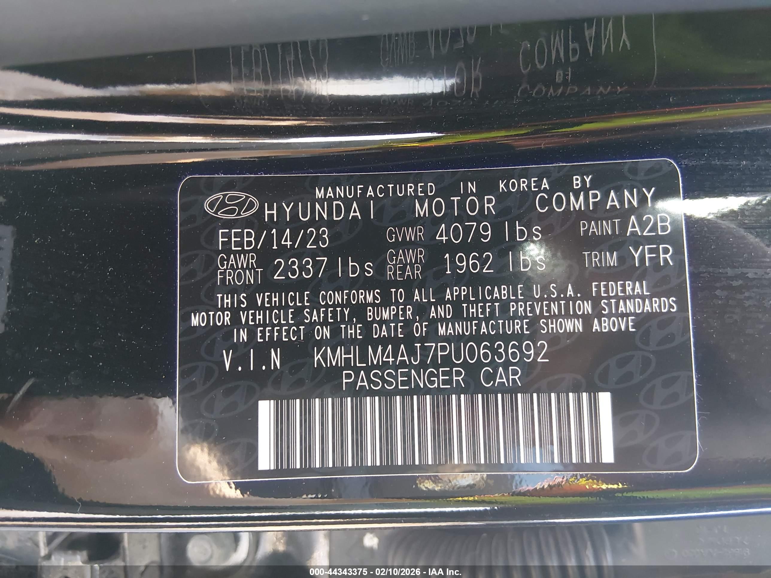 HYUNDAI ELANTRA image 9