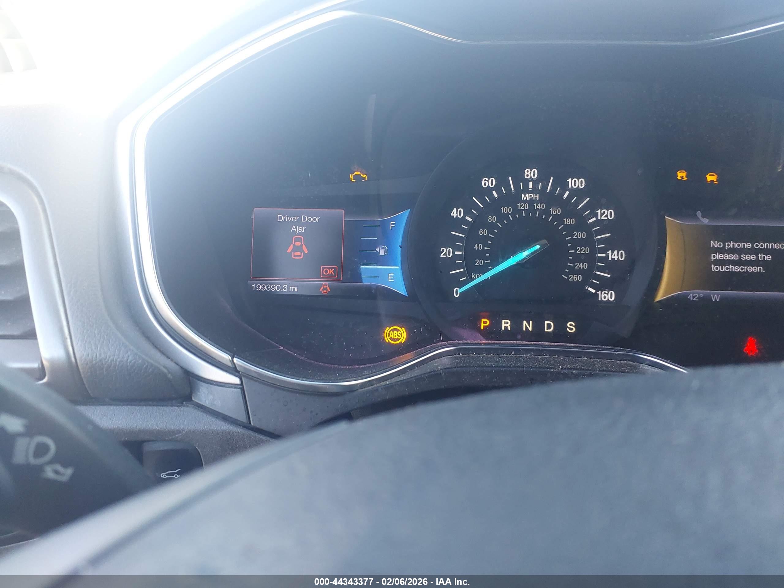 FORD FUSION image 7