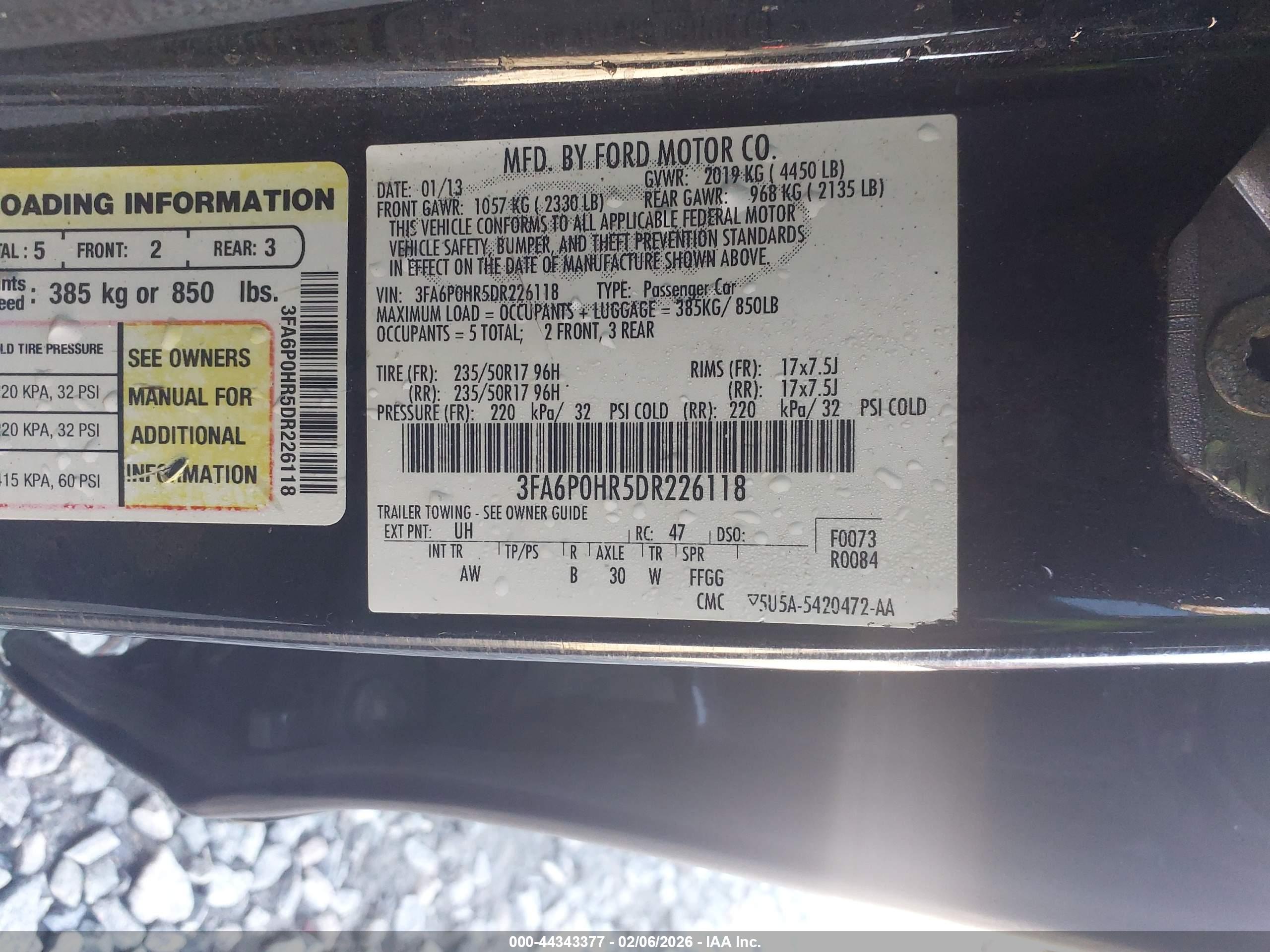 FORD FUSION image 9