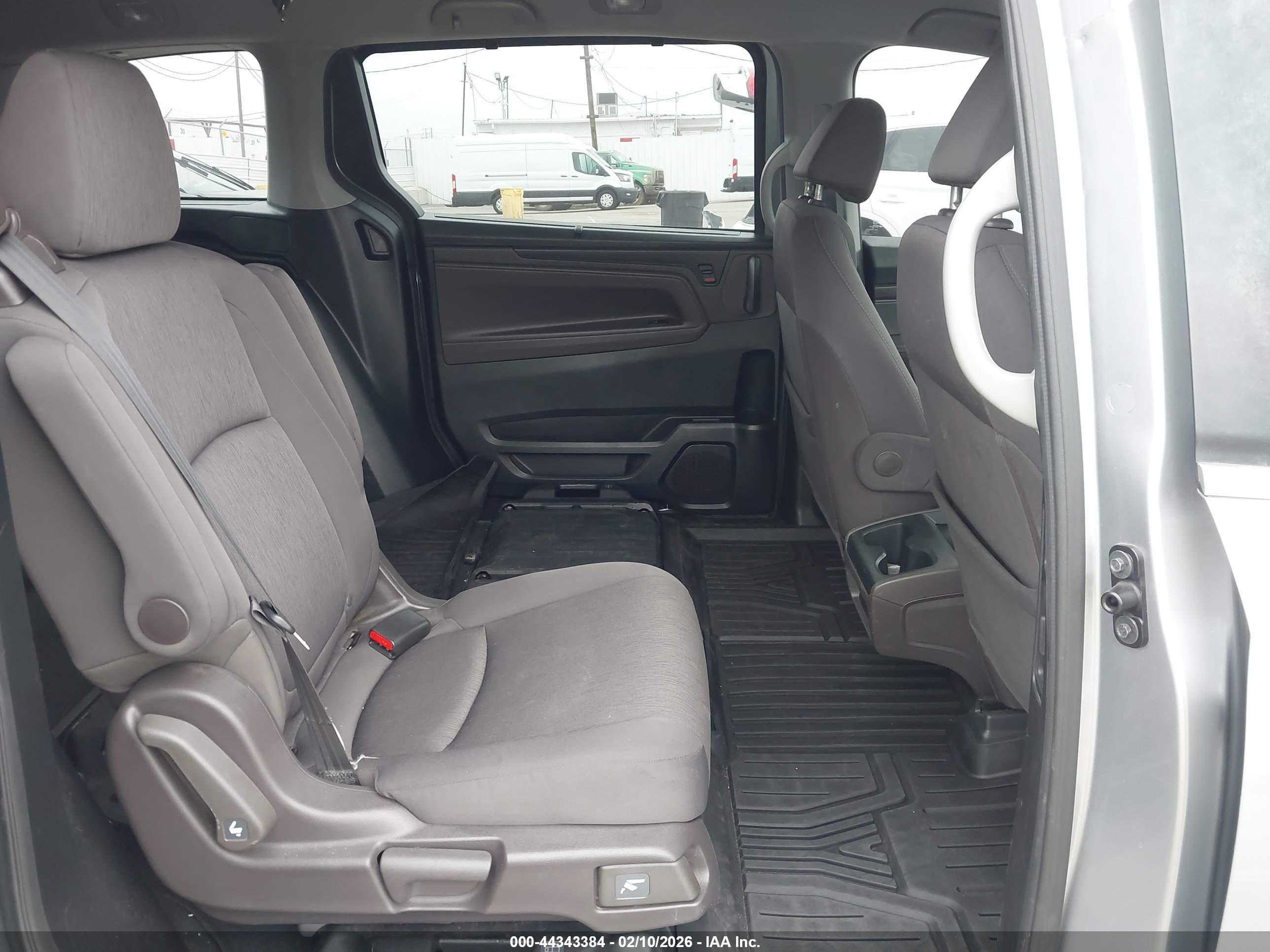 HONDA ODYSSEY image 8