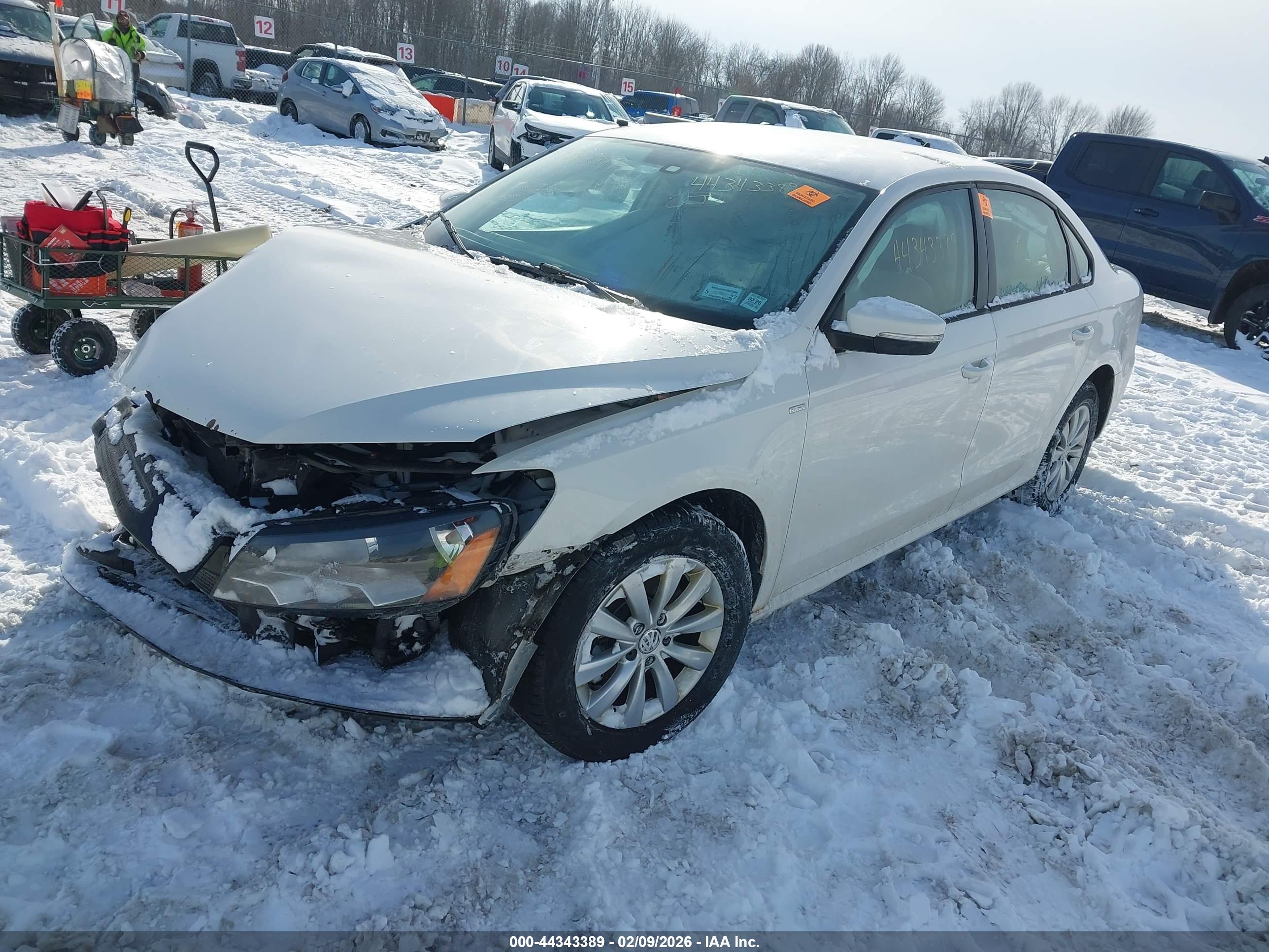 VOLKSWAGEN PASSAT image 2