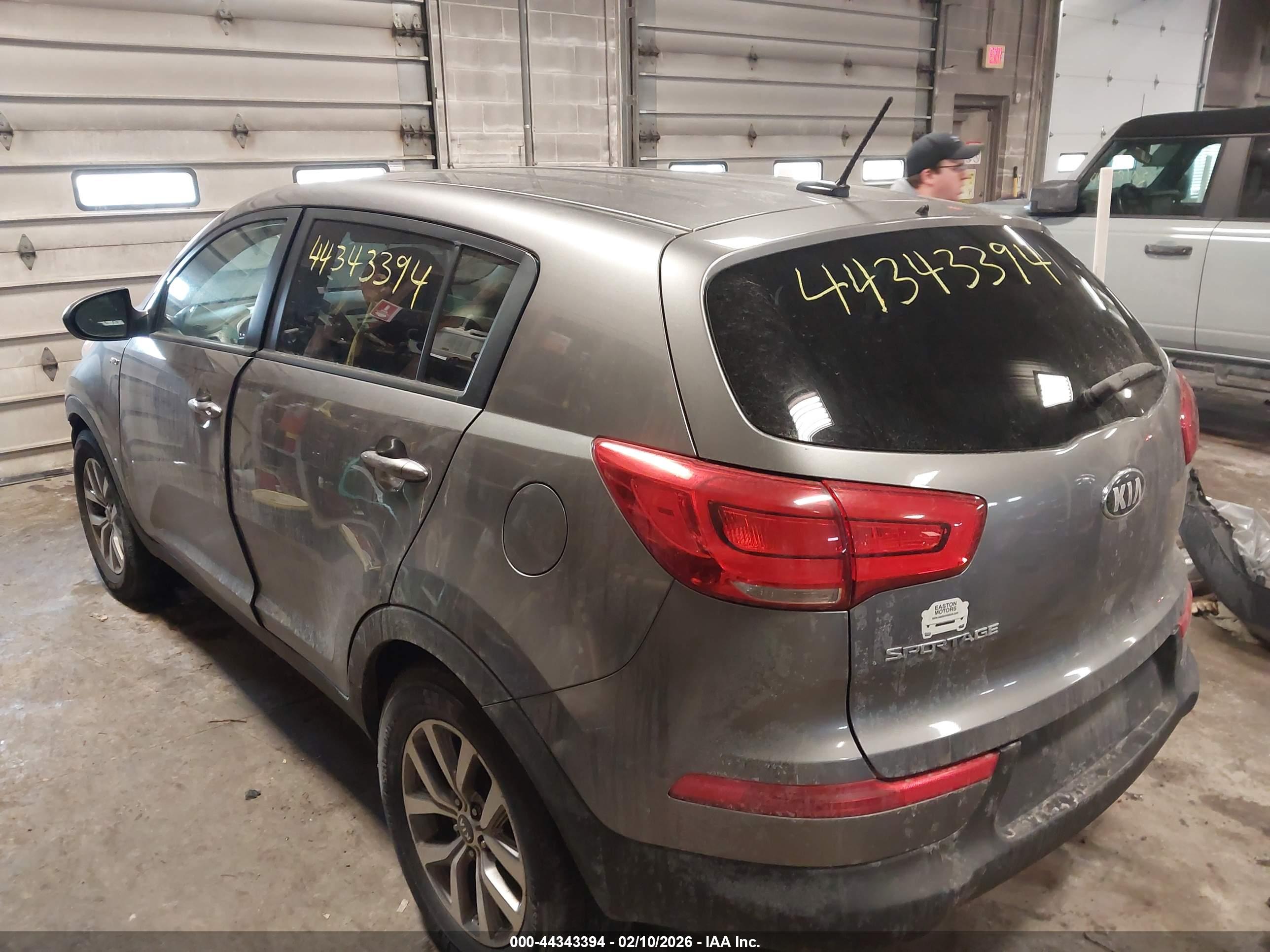 KIA SPORTAGE image 3