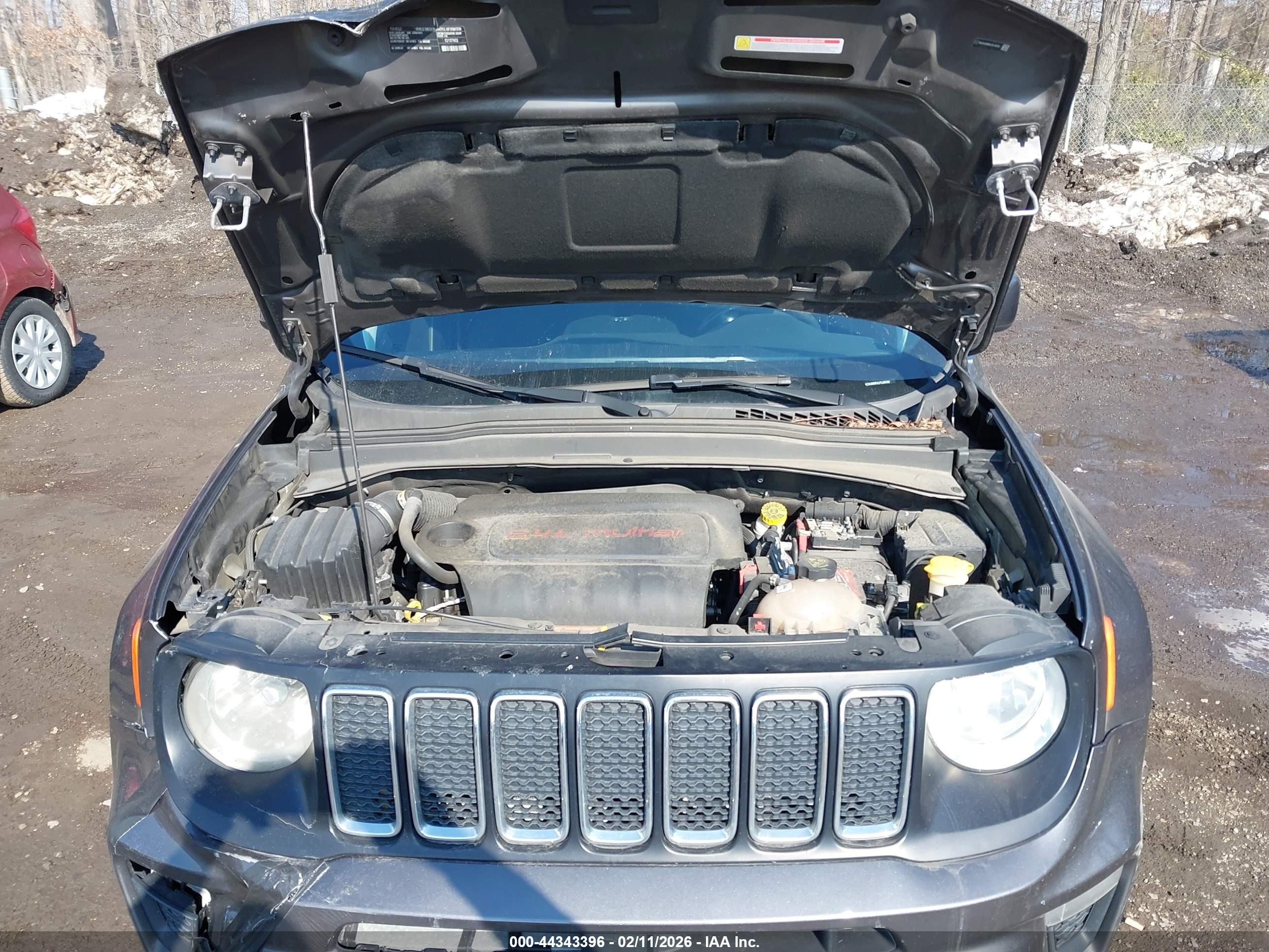 JEEP RENEGADE image 10