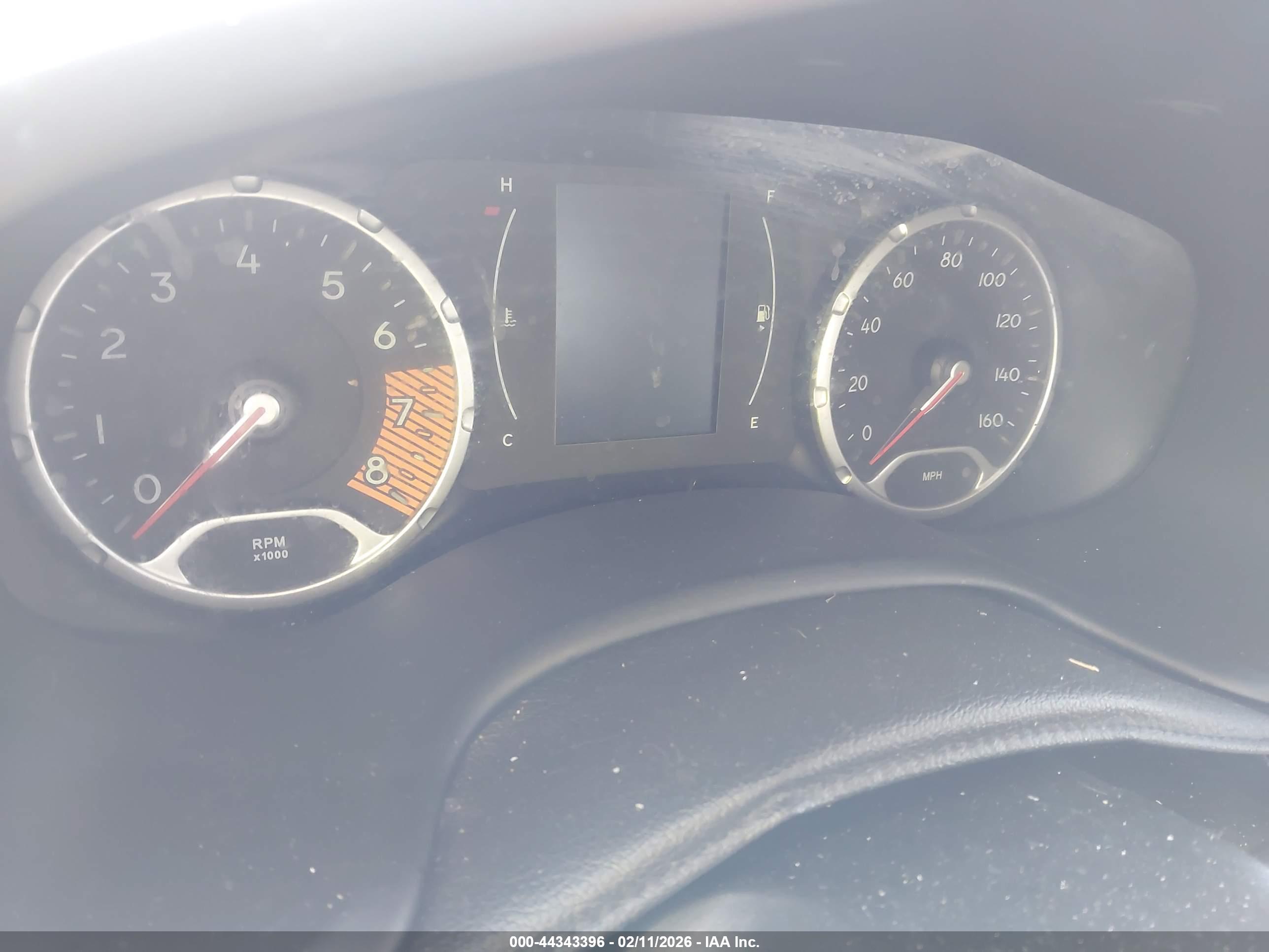 JEEP RENEGADE image 7