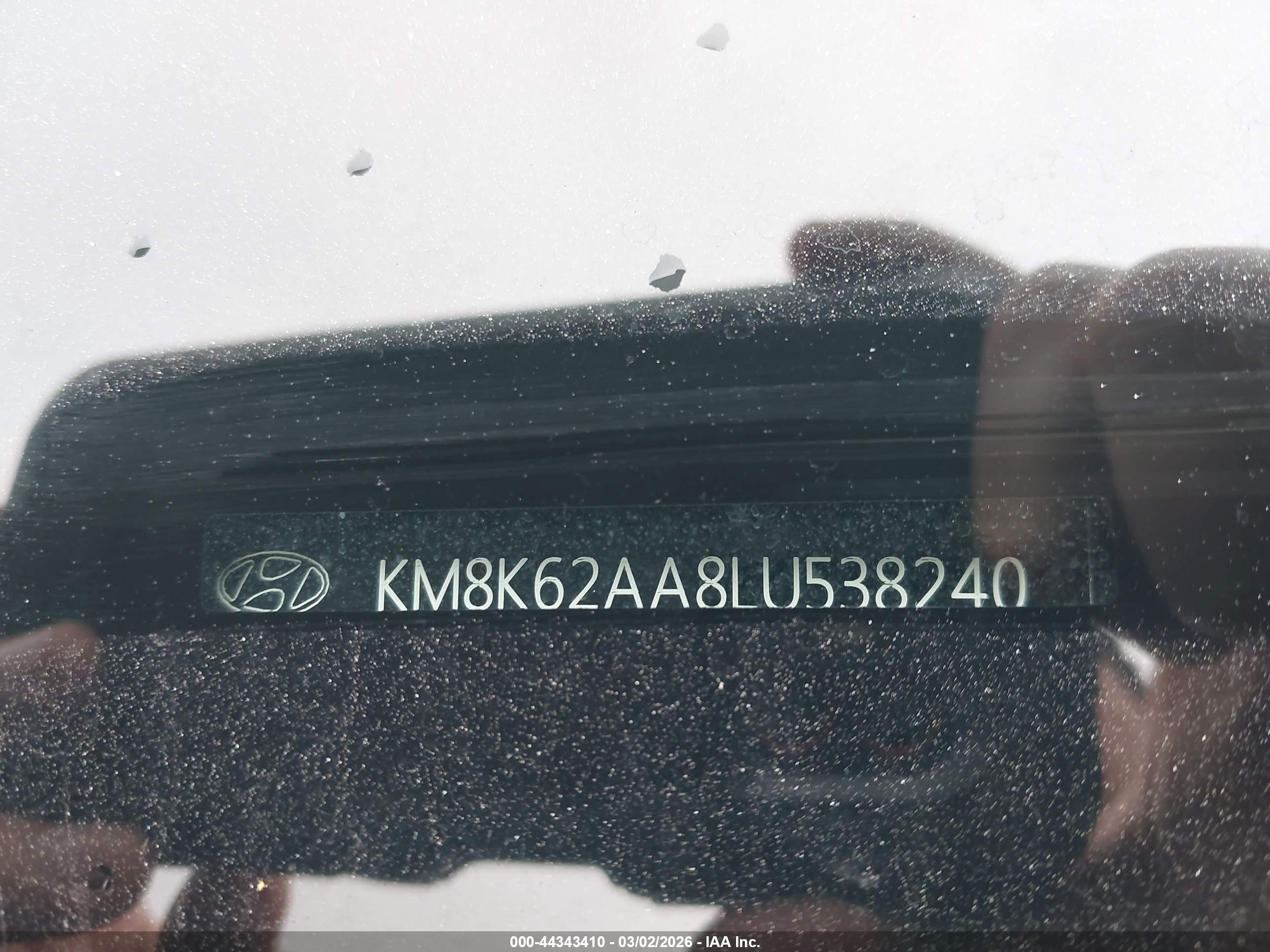 HYUNDAI KONA image 9