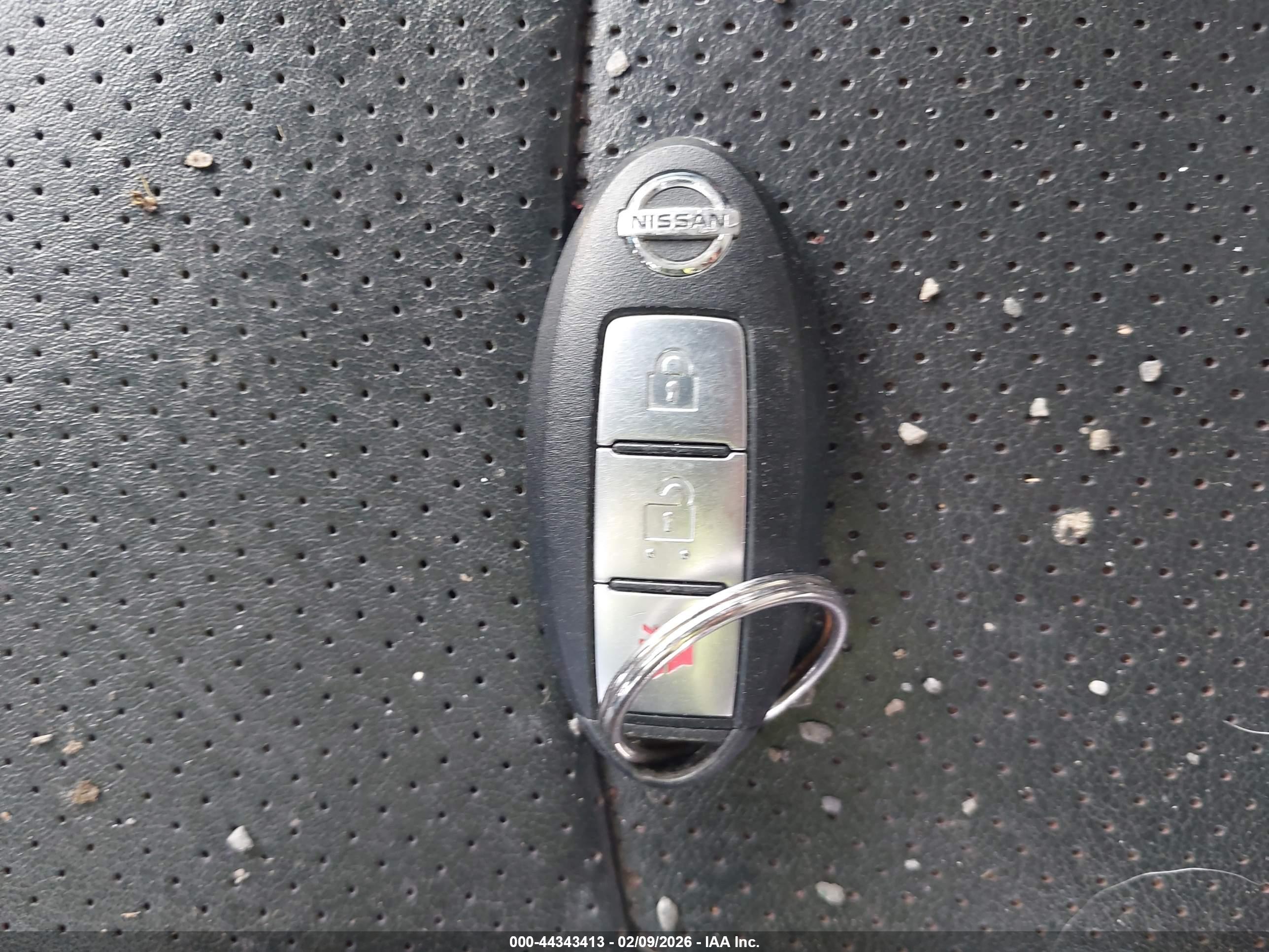 NISSAN ROGUE image 11