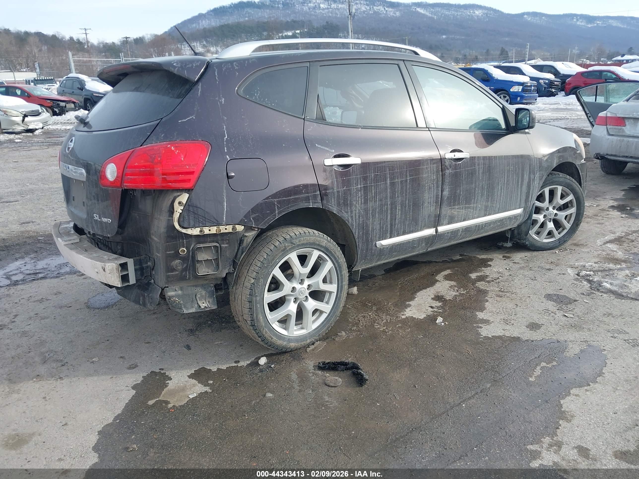 NISSAN ROGUE image 4