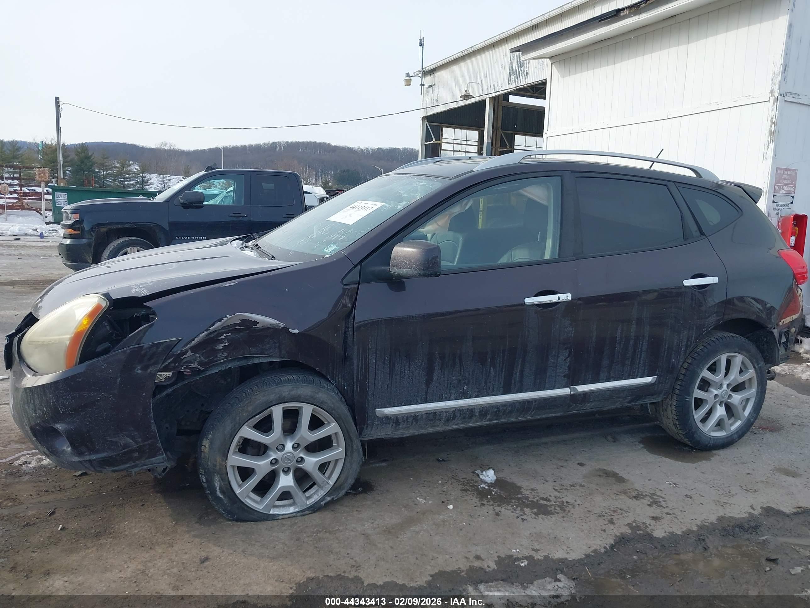 NISSAN ROGUE image 6