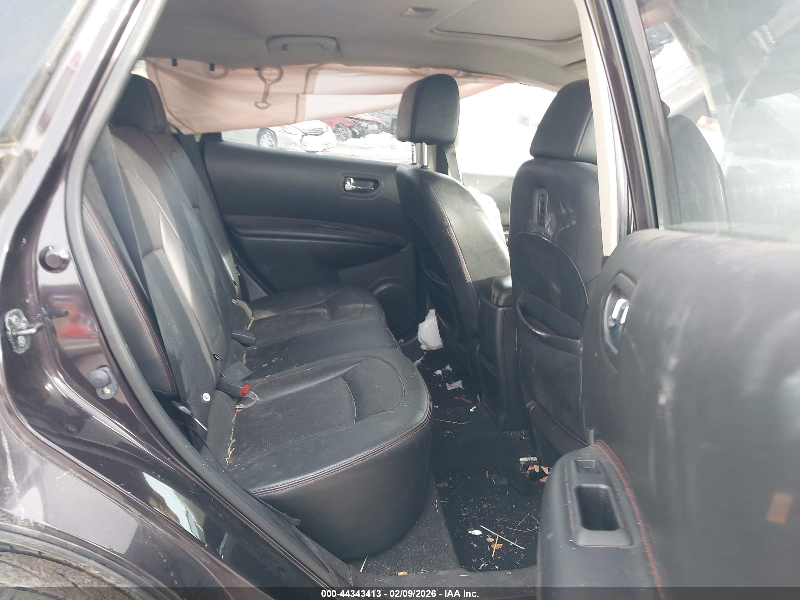 NISSAN ROGUE image 8