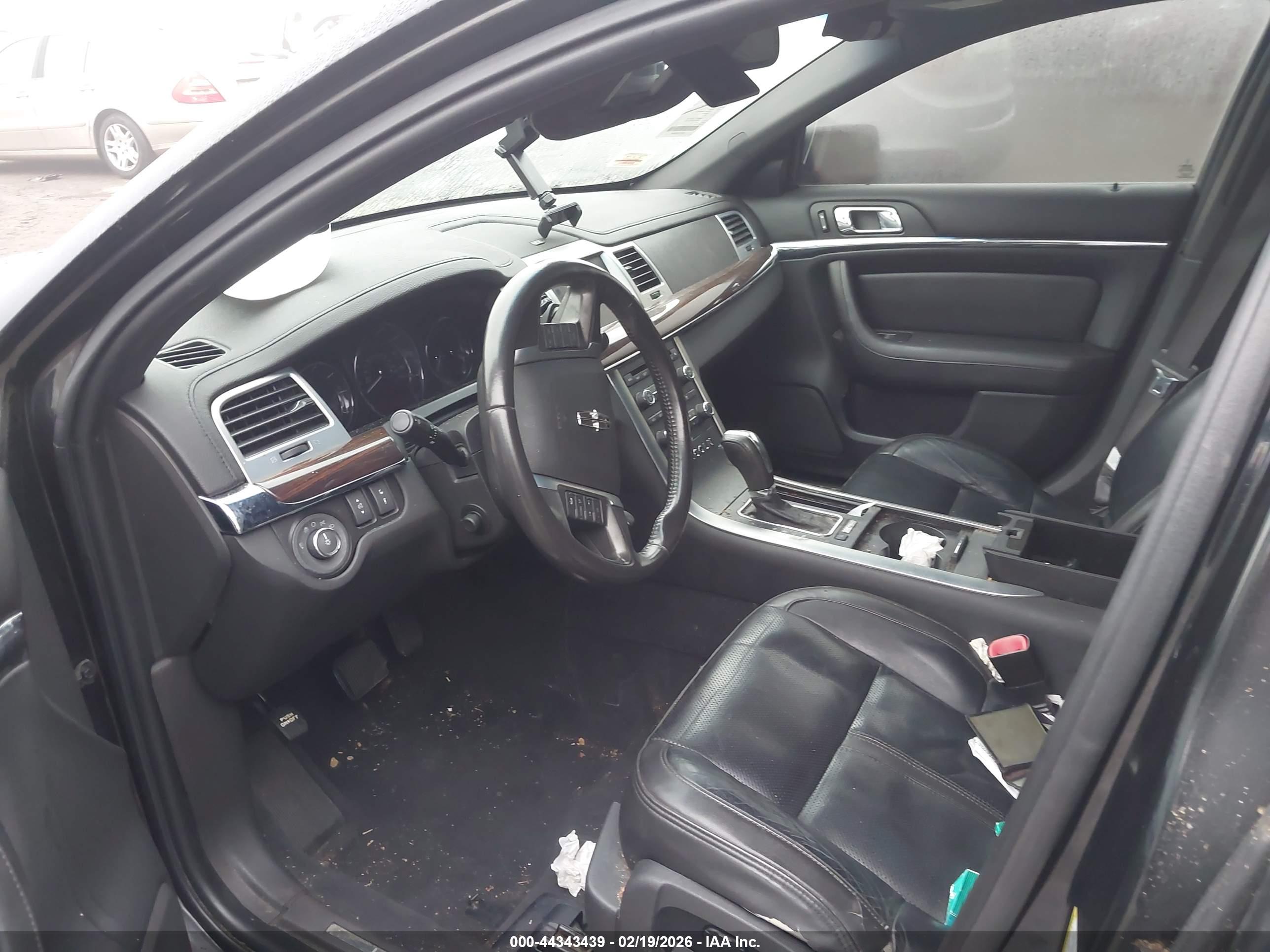 LINCOLN MKS image 5