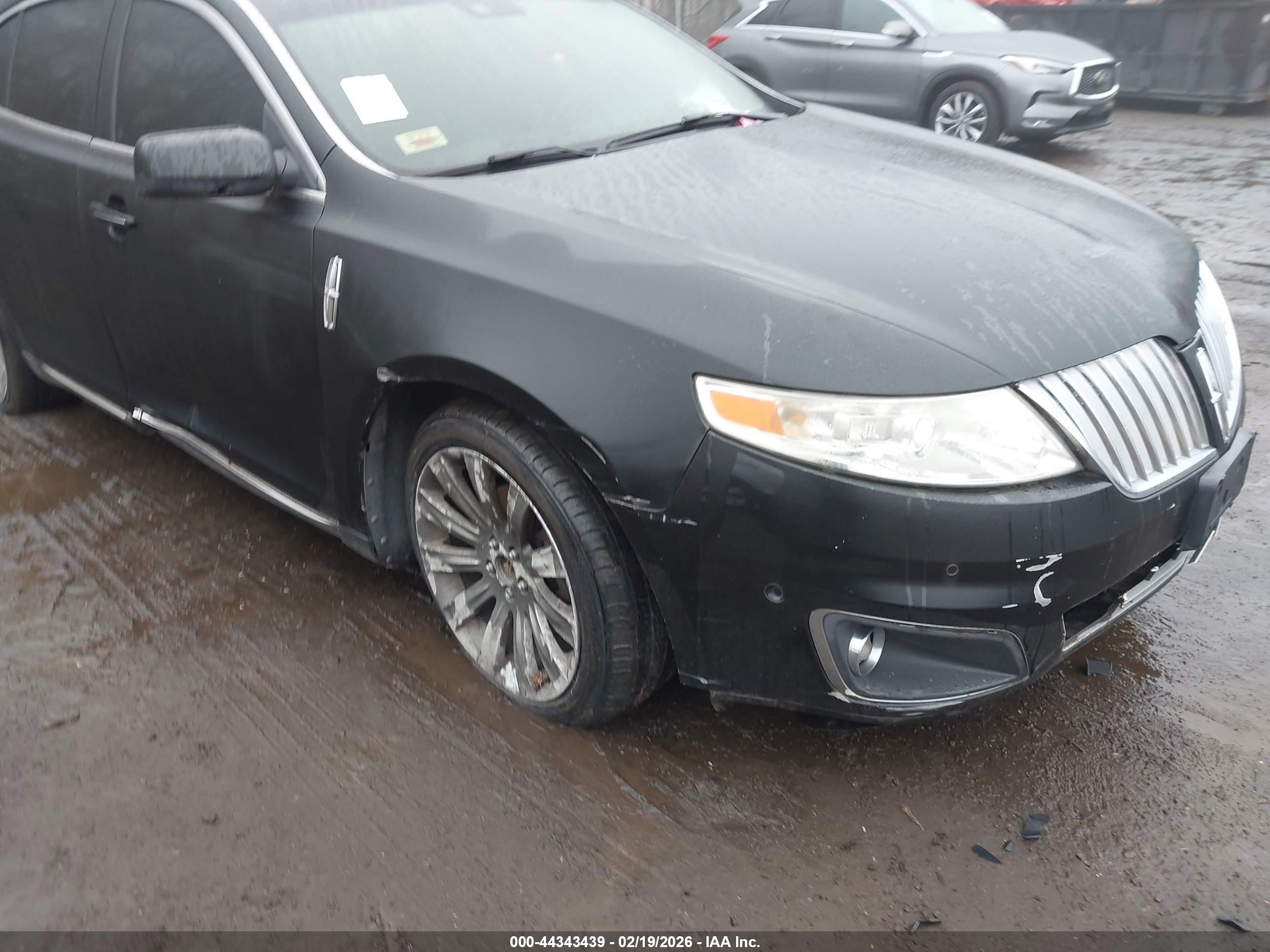 LINCOLN MKS image 6