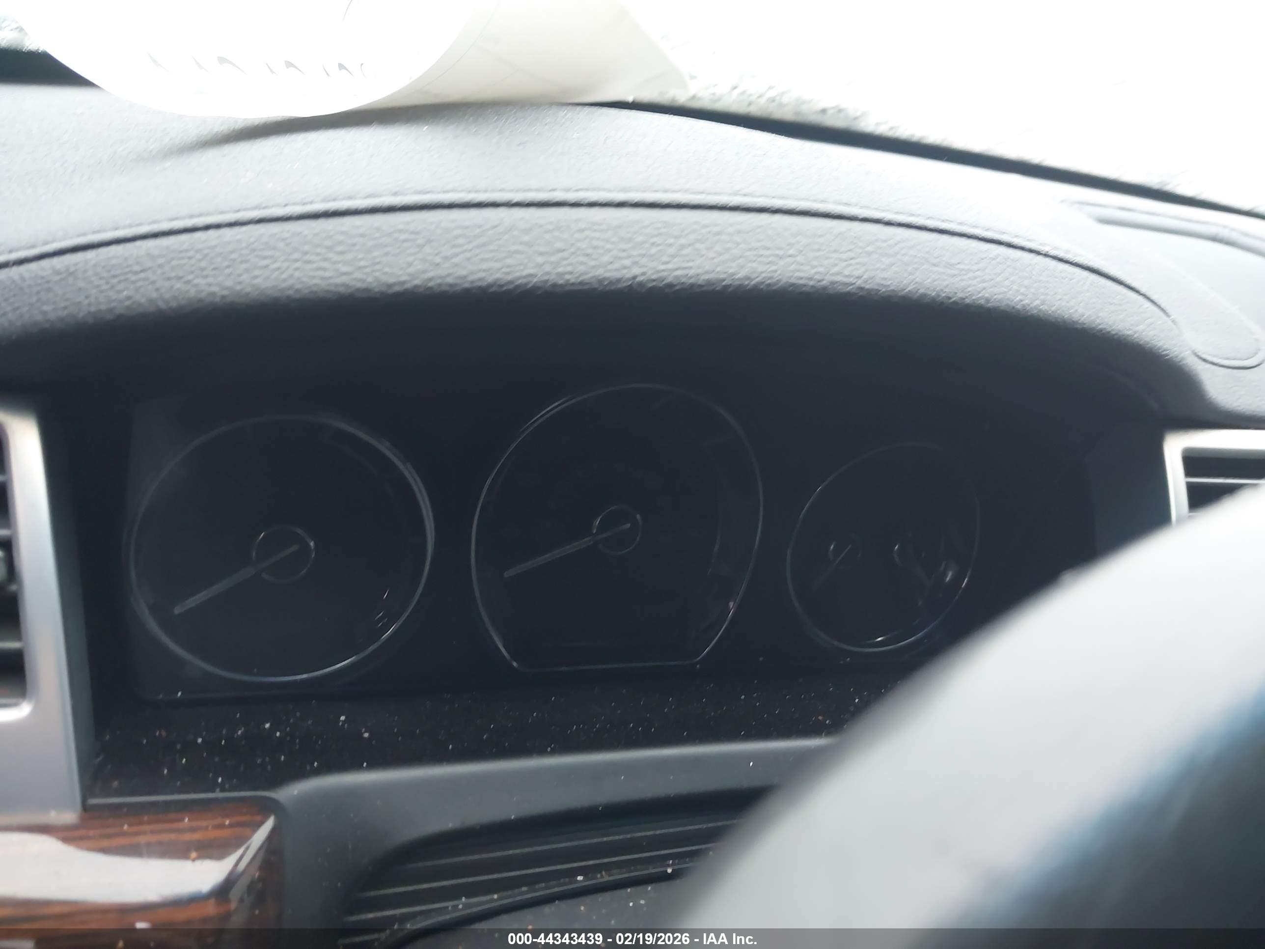 LINCOLN MKS image 7
