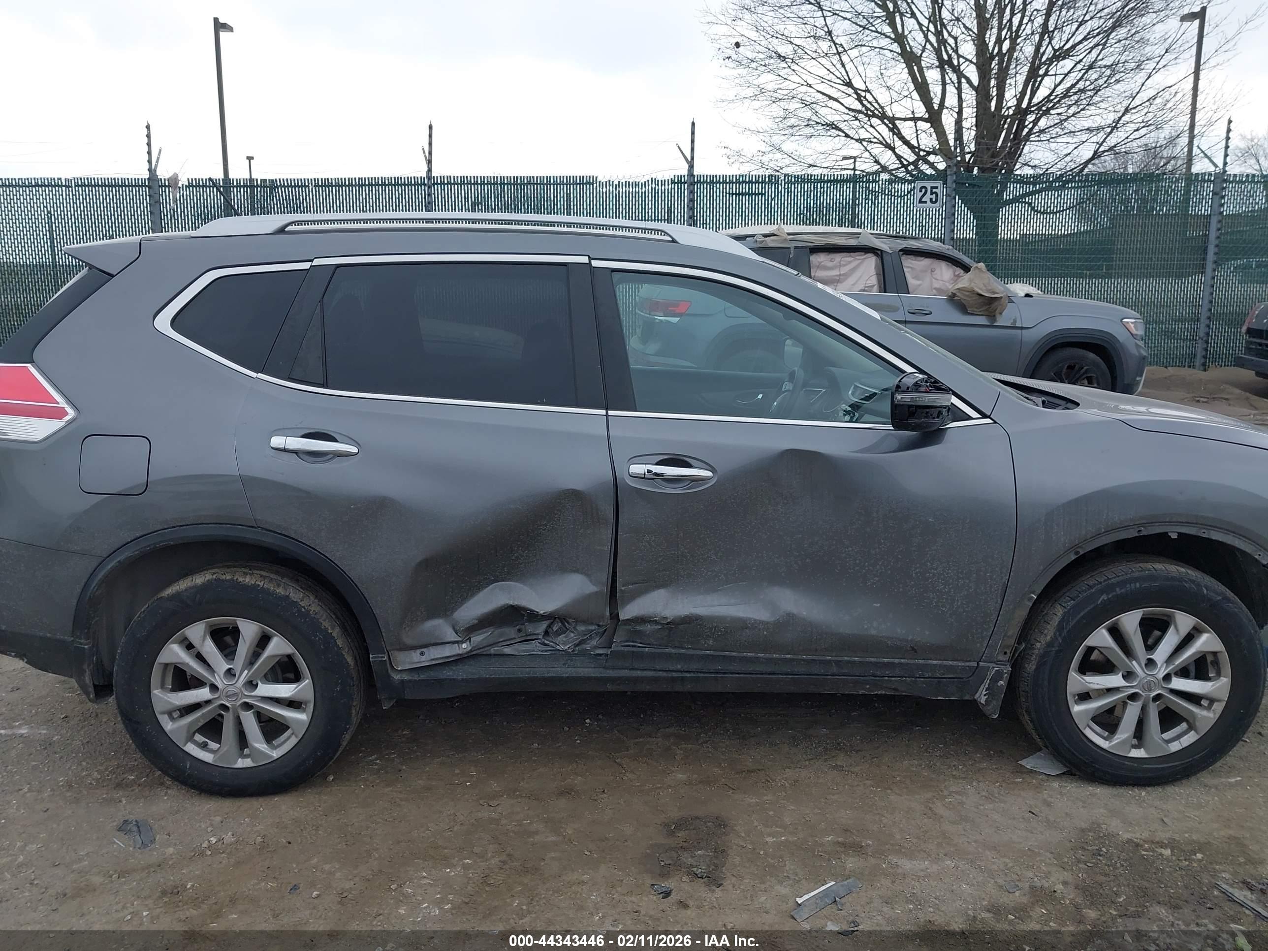 NISSAN ROGUE image 6