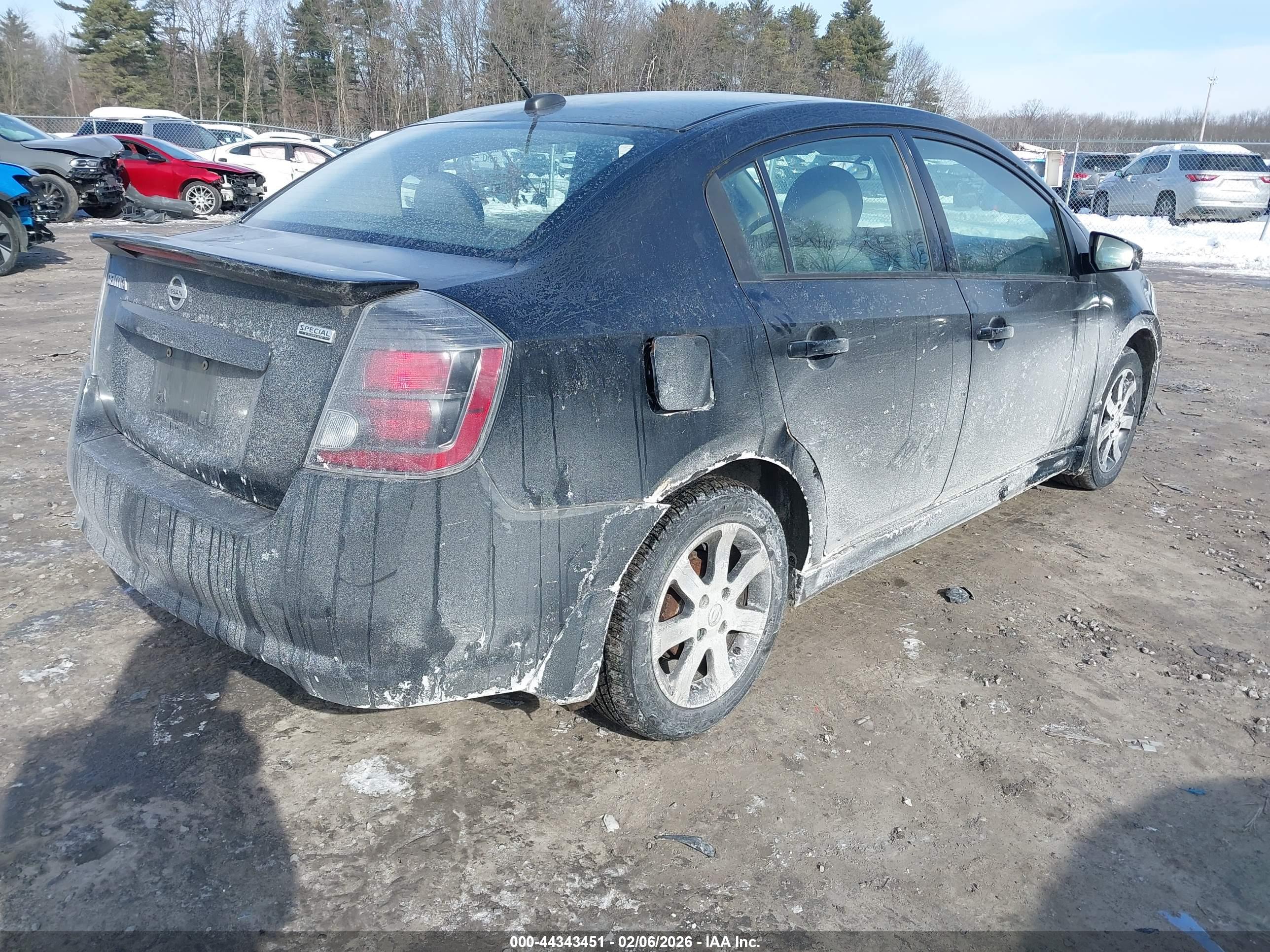 NISSAN SENTRA image 4
