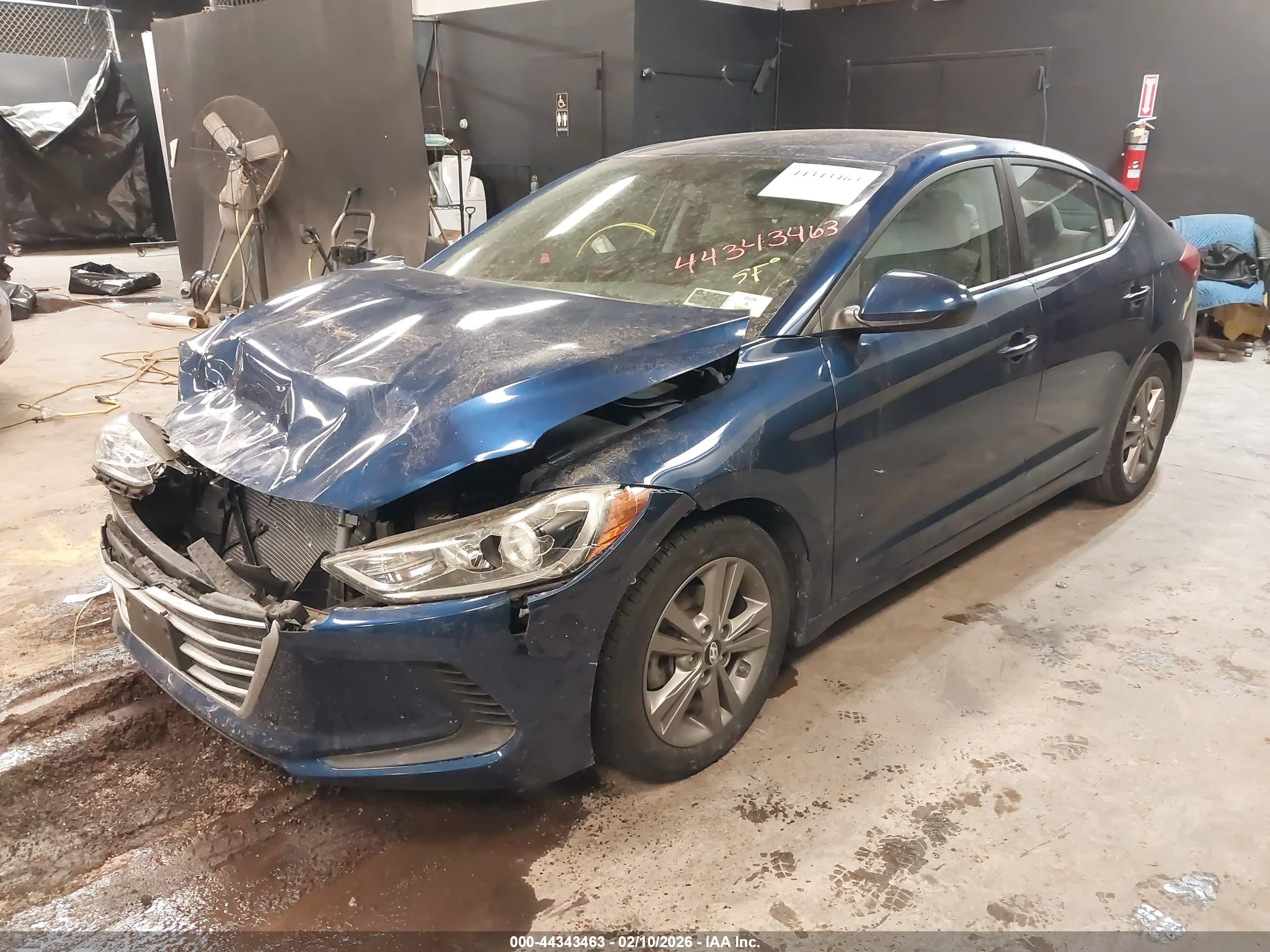 HYUNDAI ELANTRA image 2