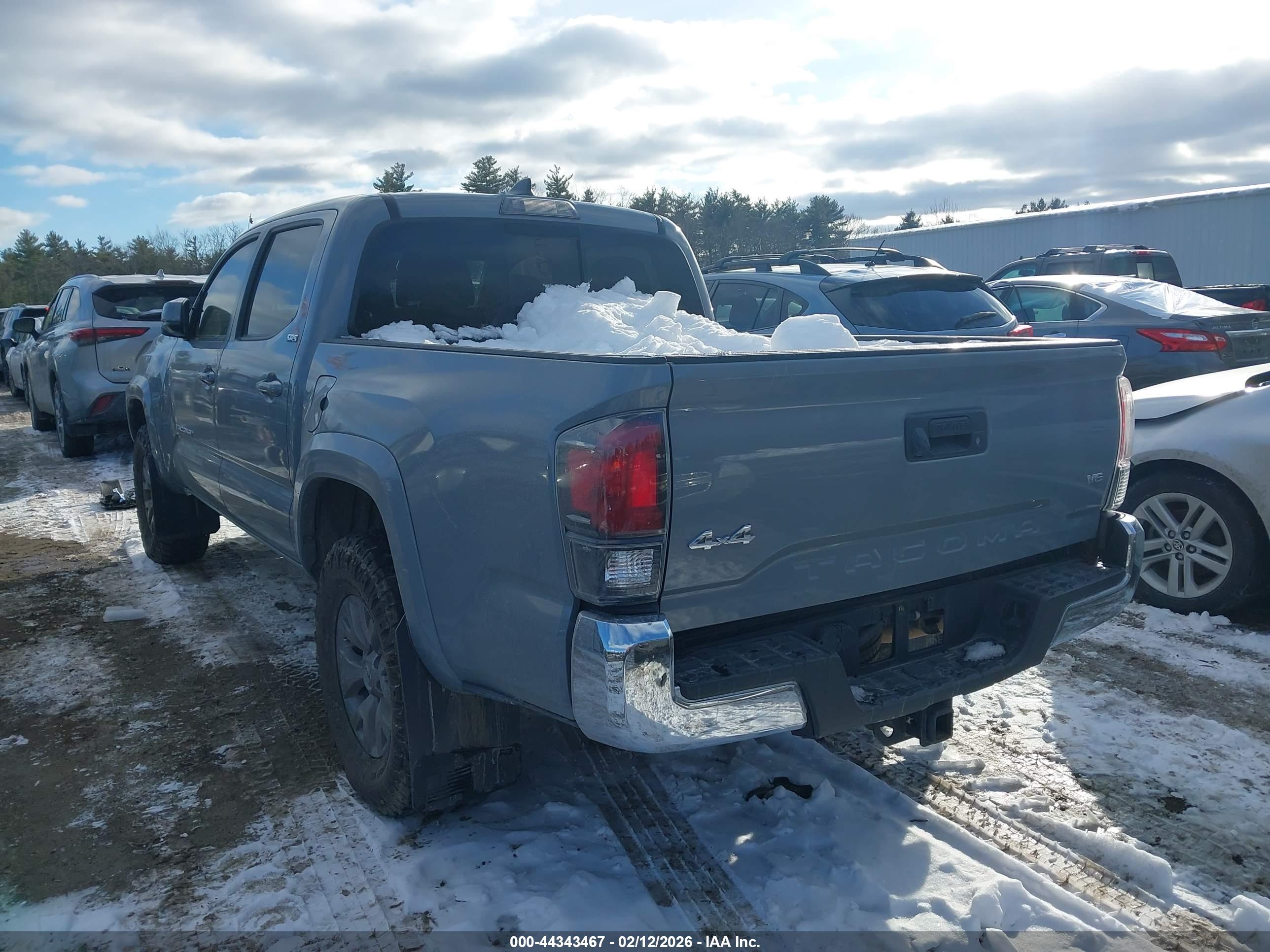 TOYOTA TACOMA image 3