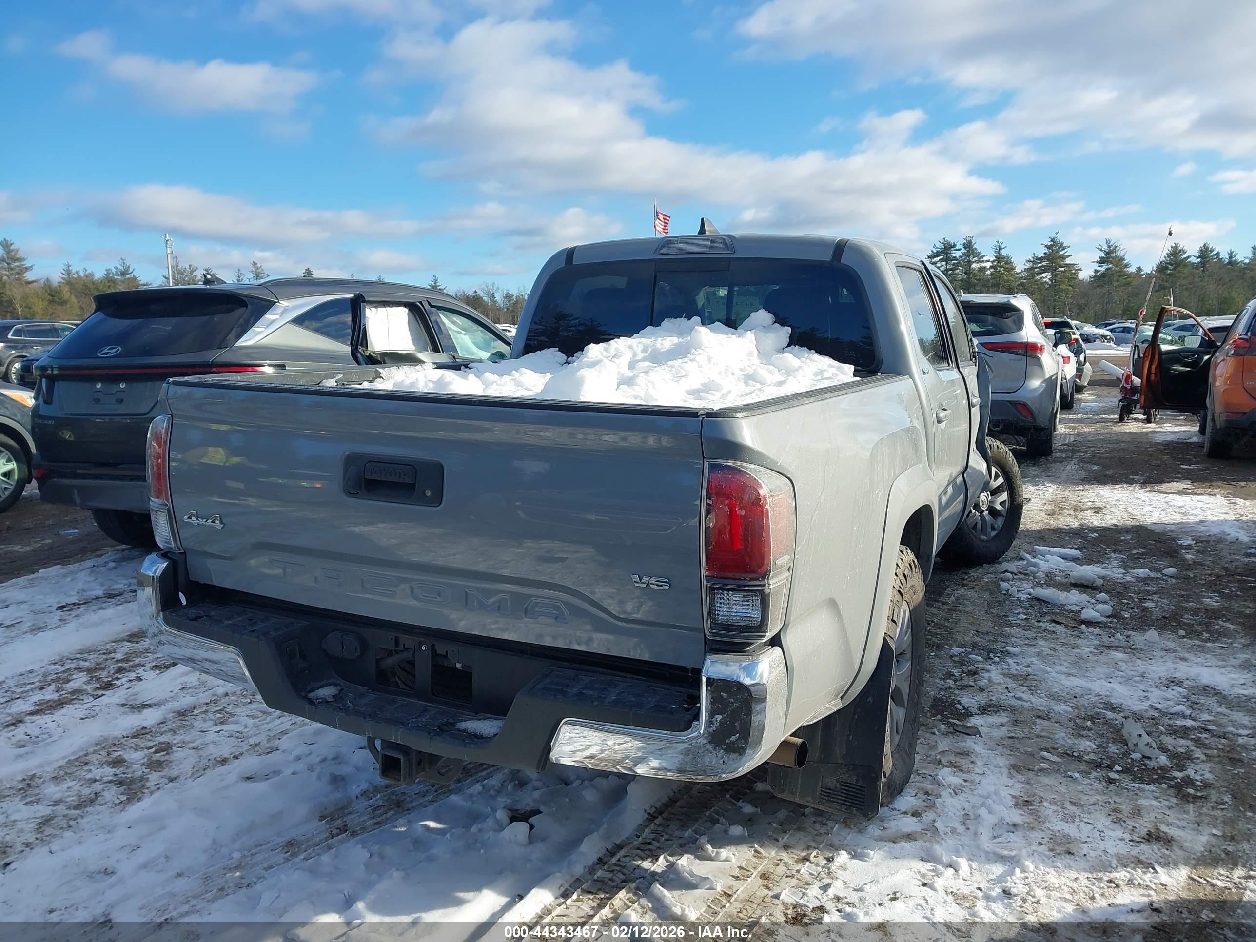 TOYOTA TACOMA image 4