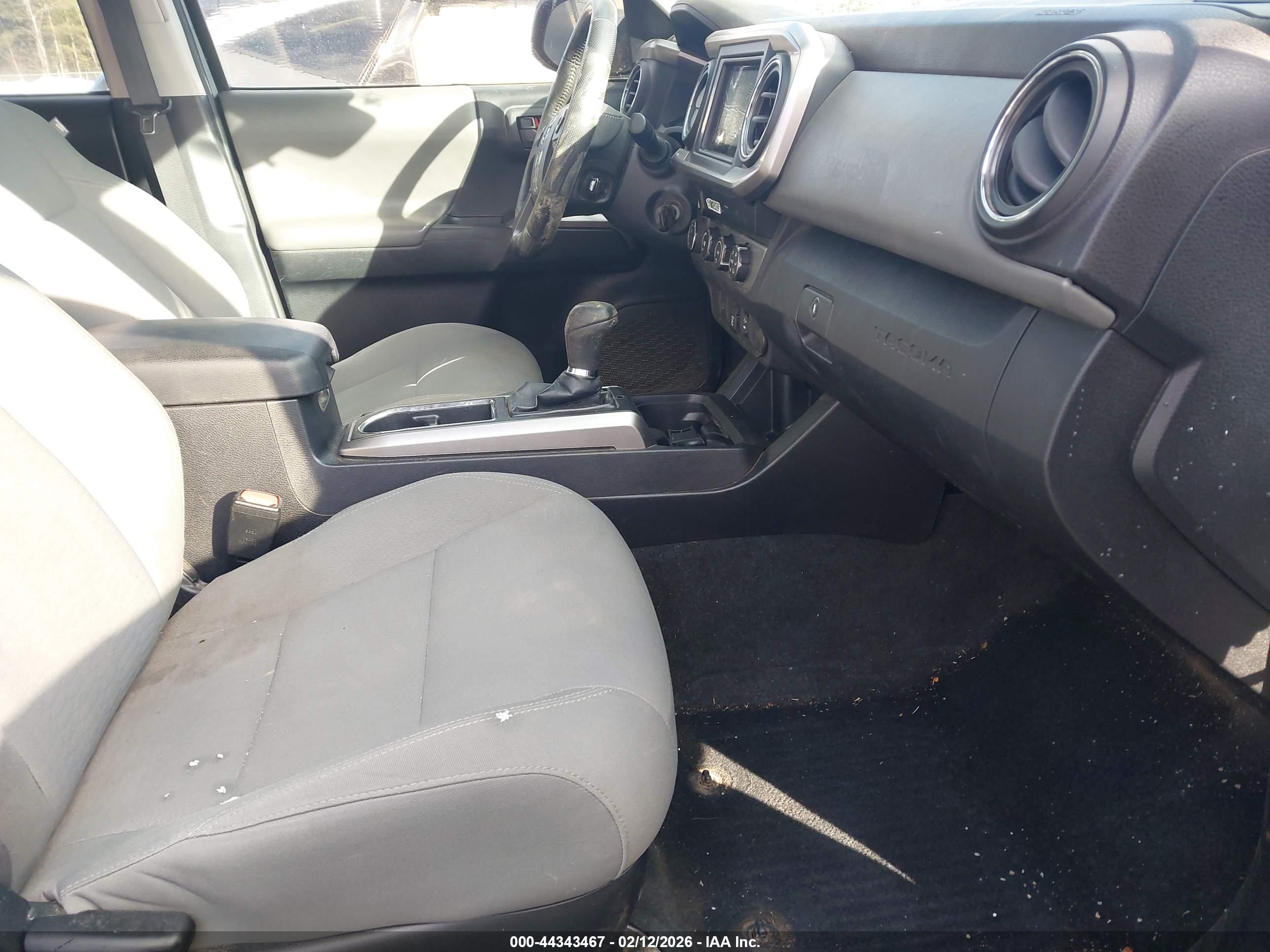 TOYOTA TACOMA image 5