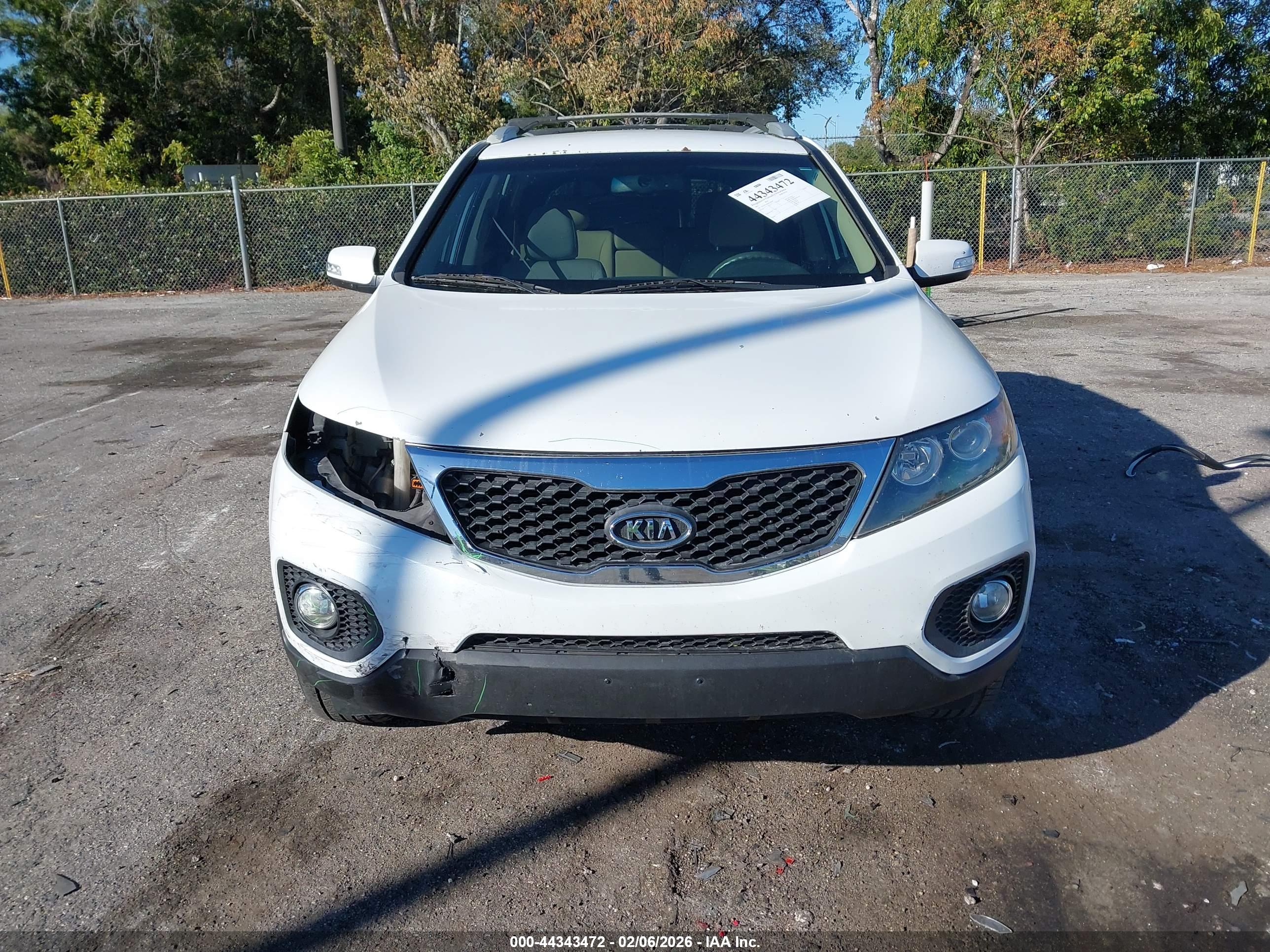 KIA SORENTO image 6