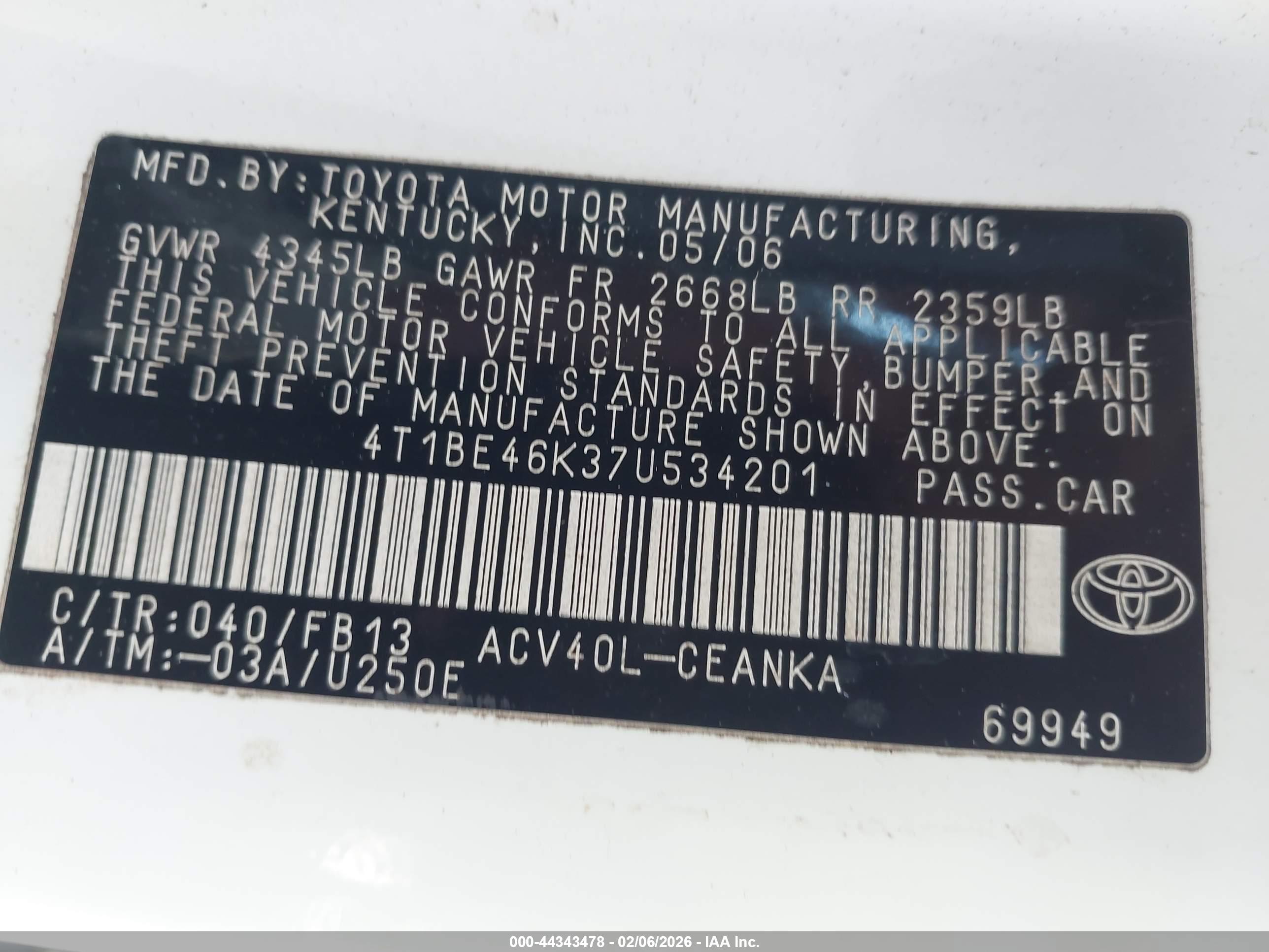 TOYOTA CAMRY image 9