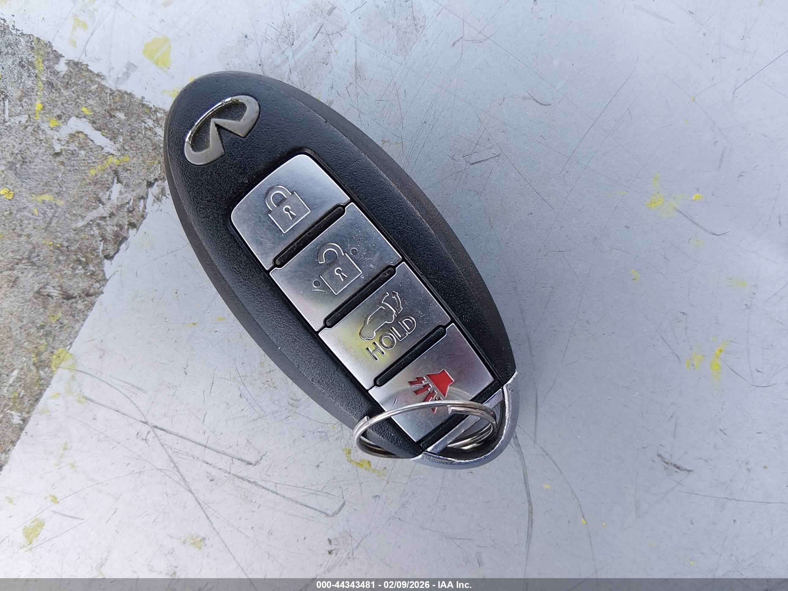 INFINITI QX56 image 11