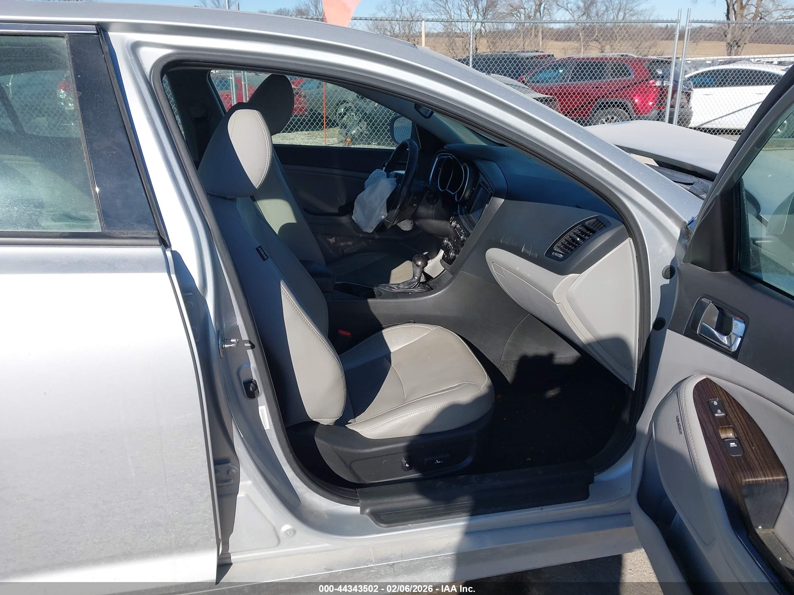 KIA OPTIMA image 5