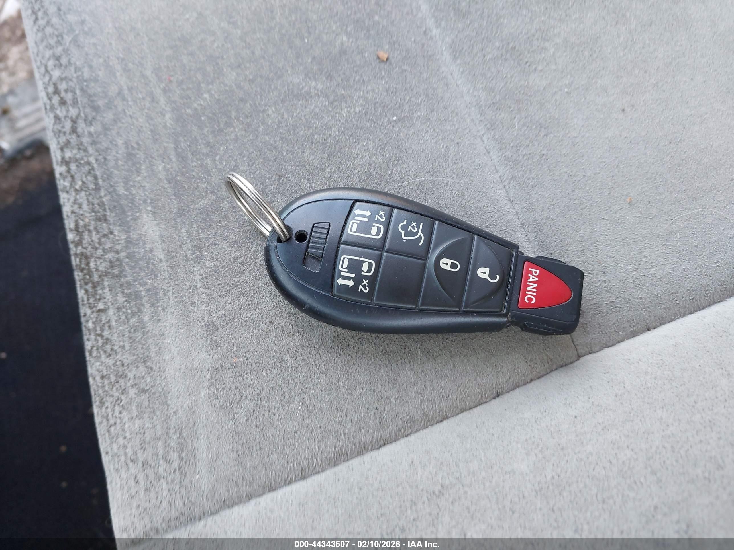 CHRYSLER TOWN image 11