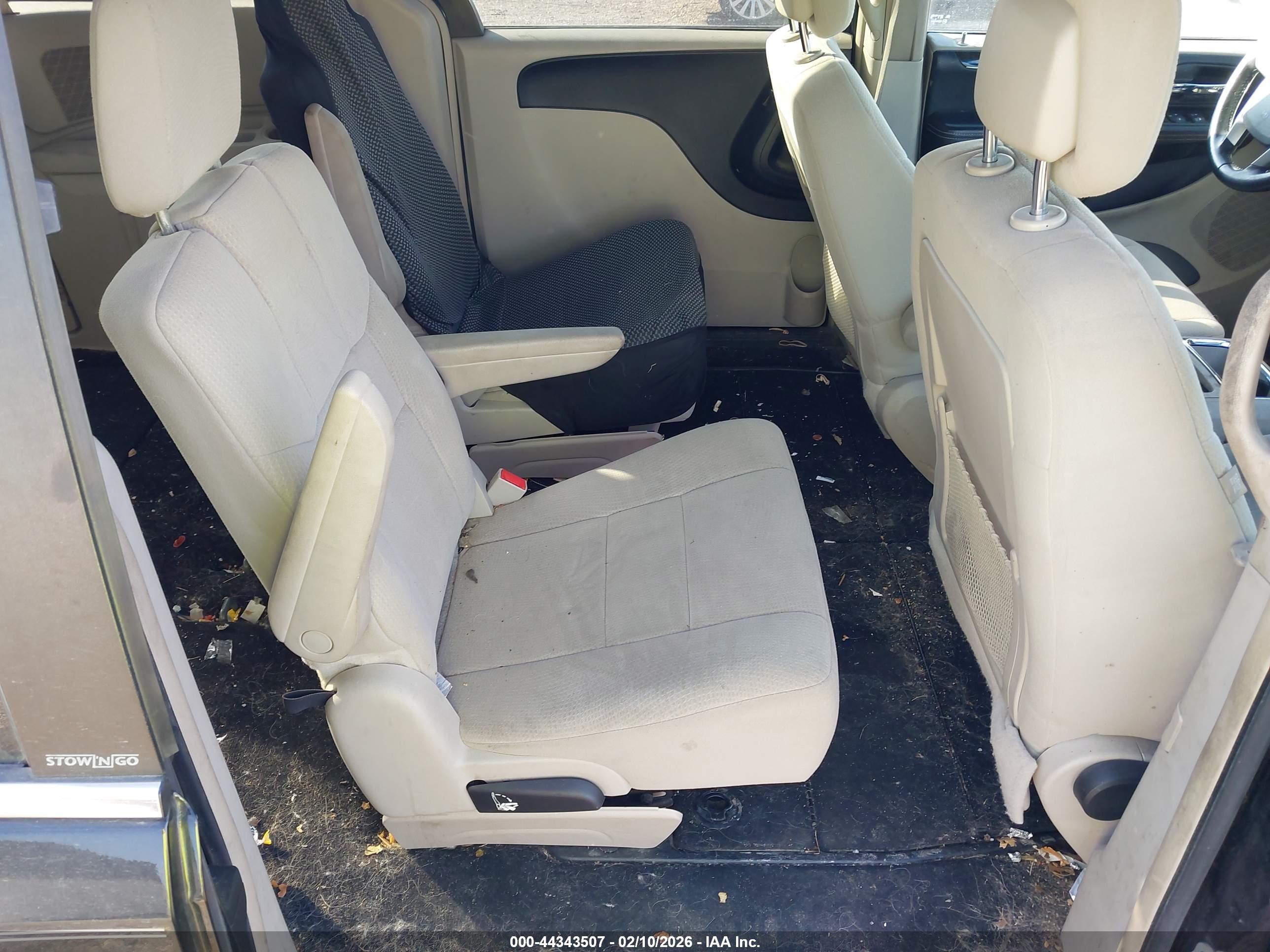 CHRYSLER TOWN image 8