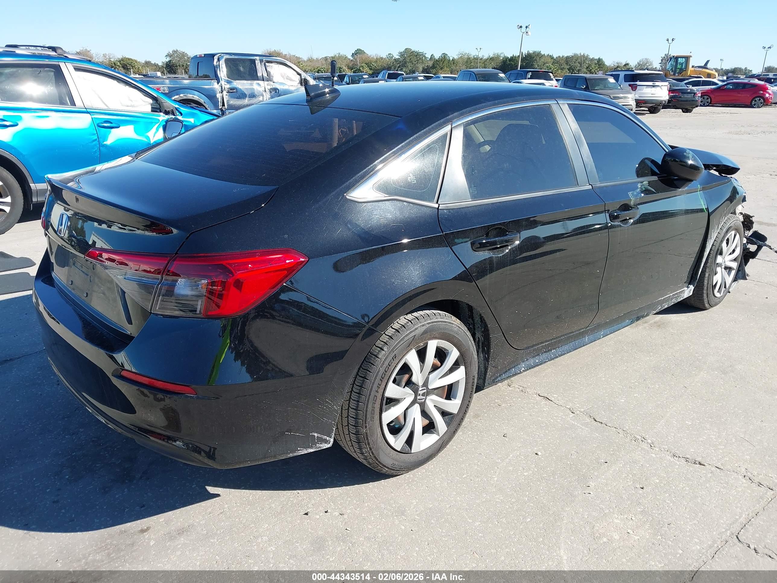 HONDA CIVIC image 4