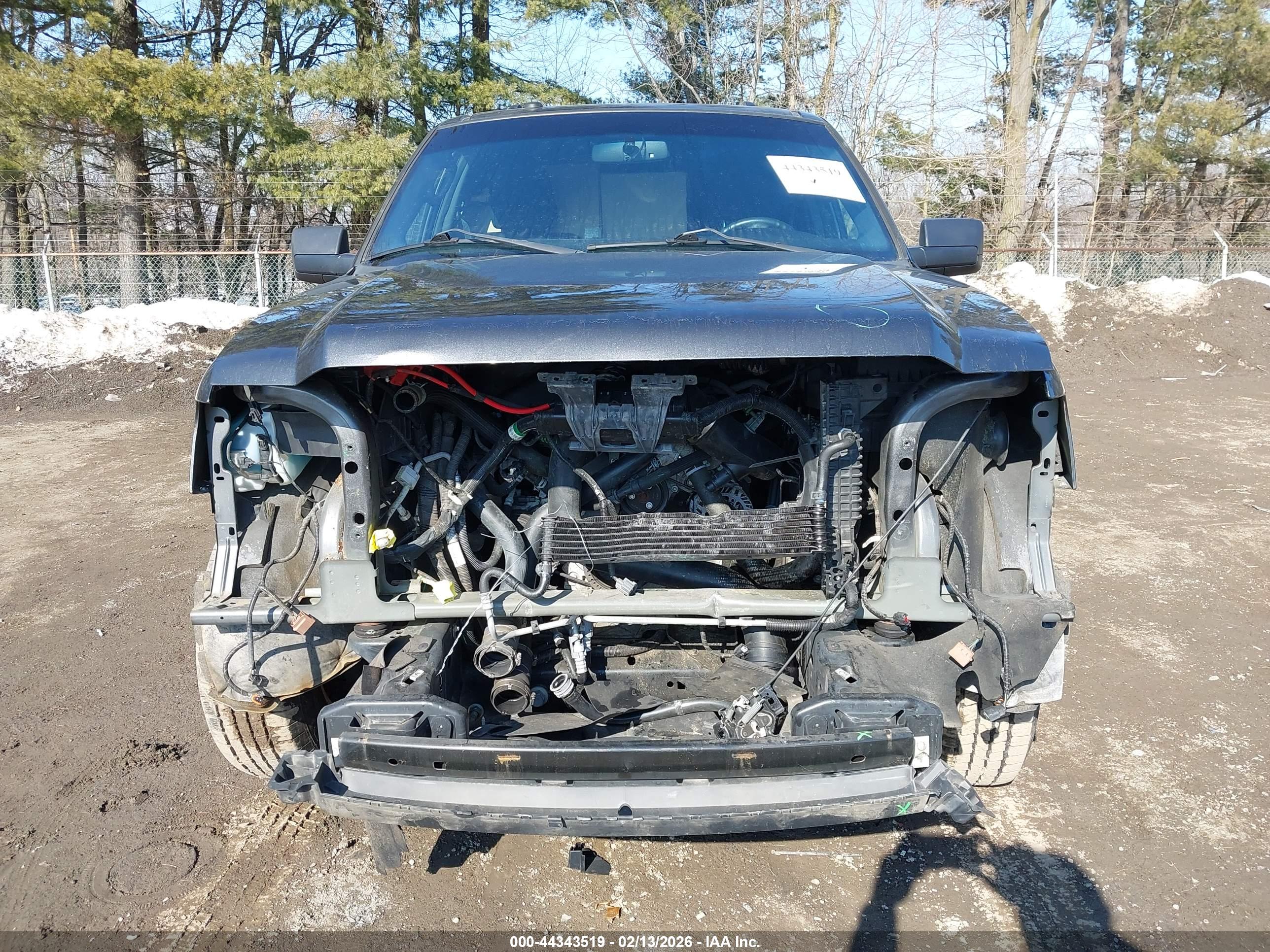 FORD EXPEDITION image 6