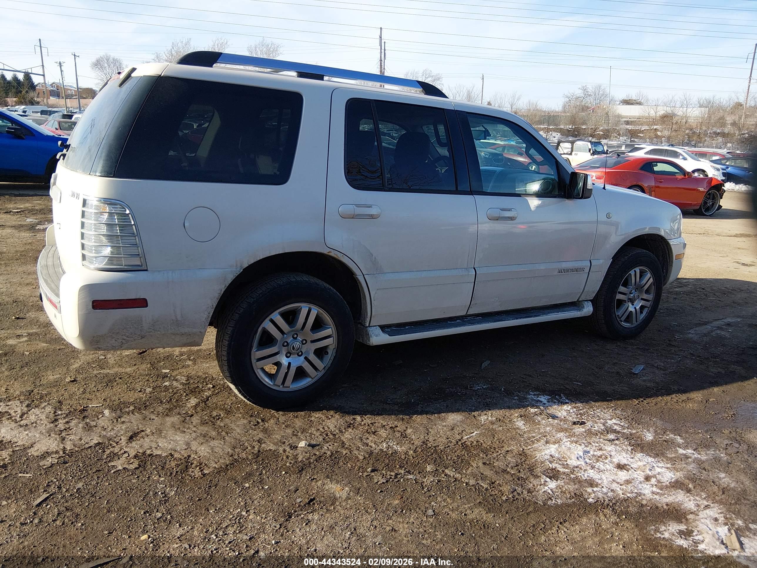 MERCURY MOUNTAINEER image 4