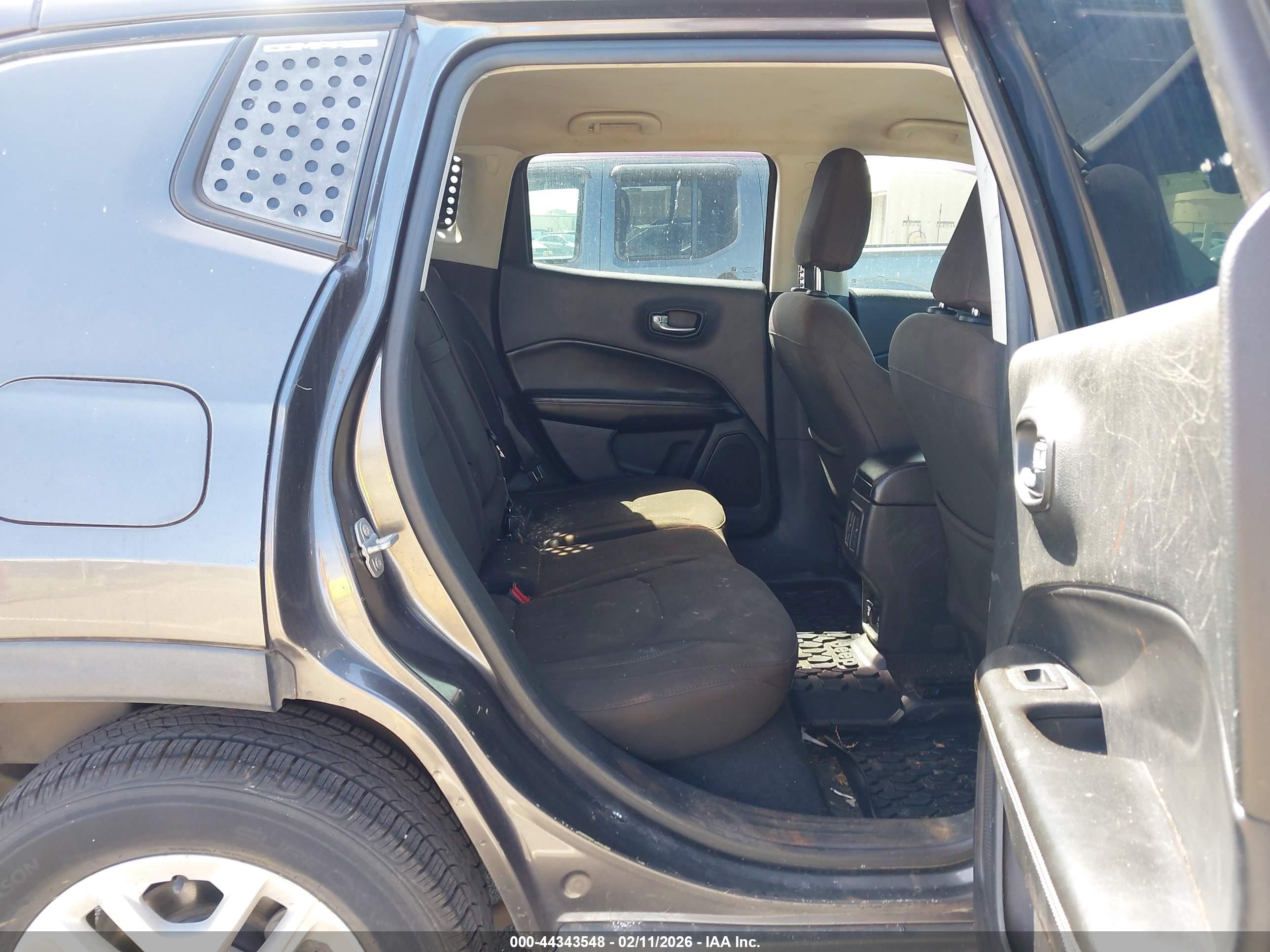 JEEP COMPASS image 8