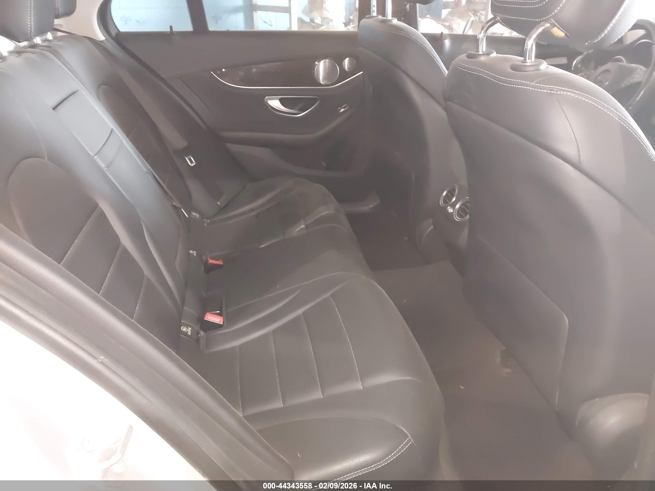 MERCEDES-BENZ C image 8