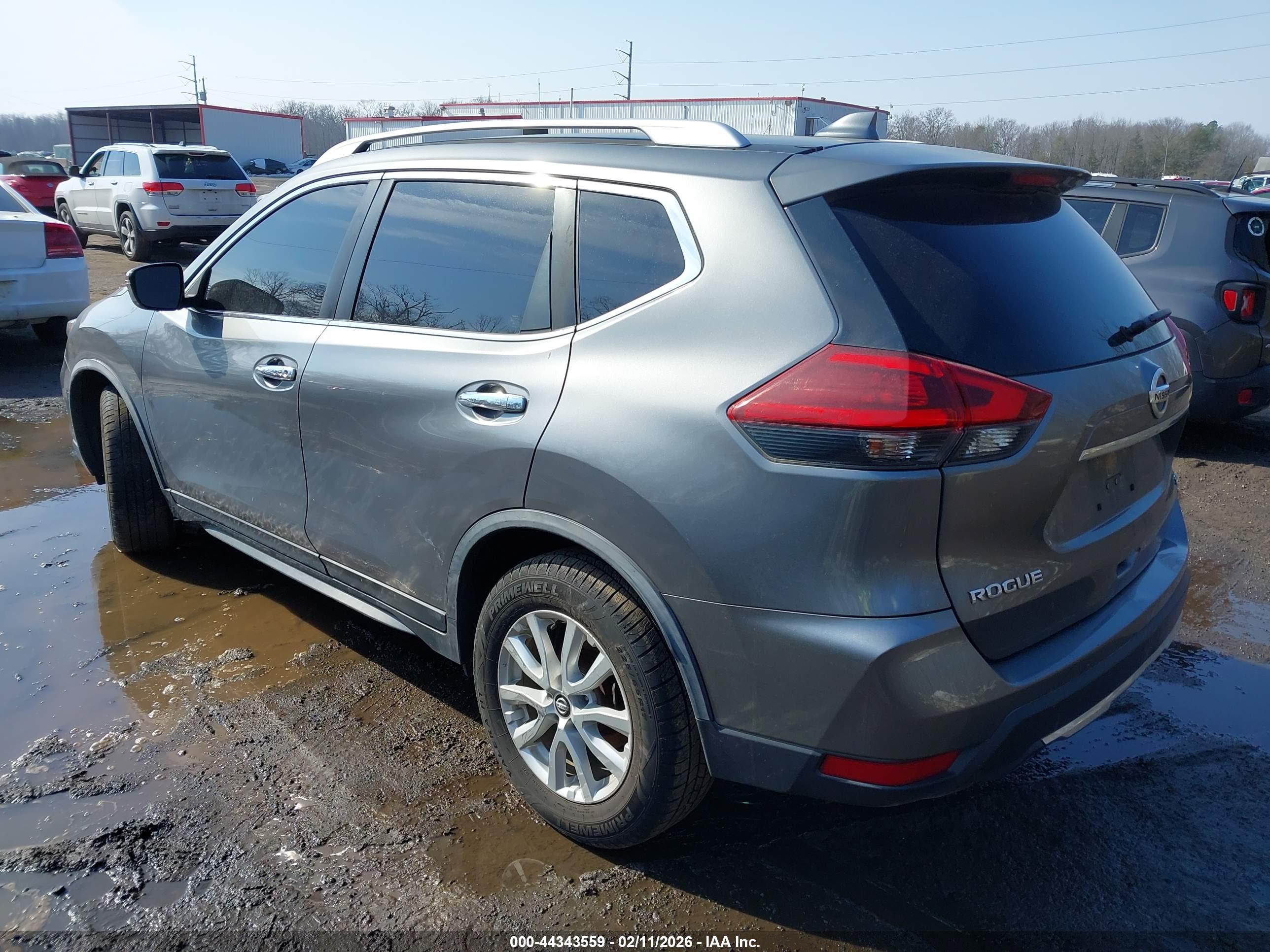 NISSAN ROGUE image 3