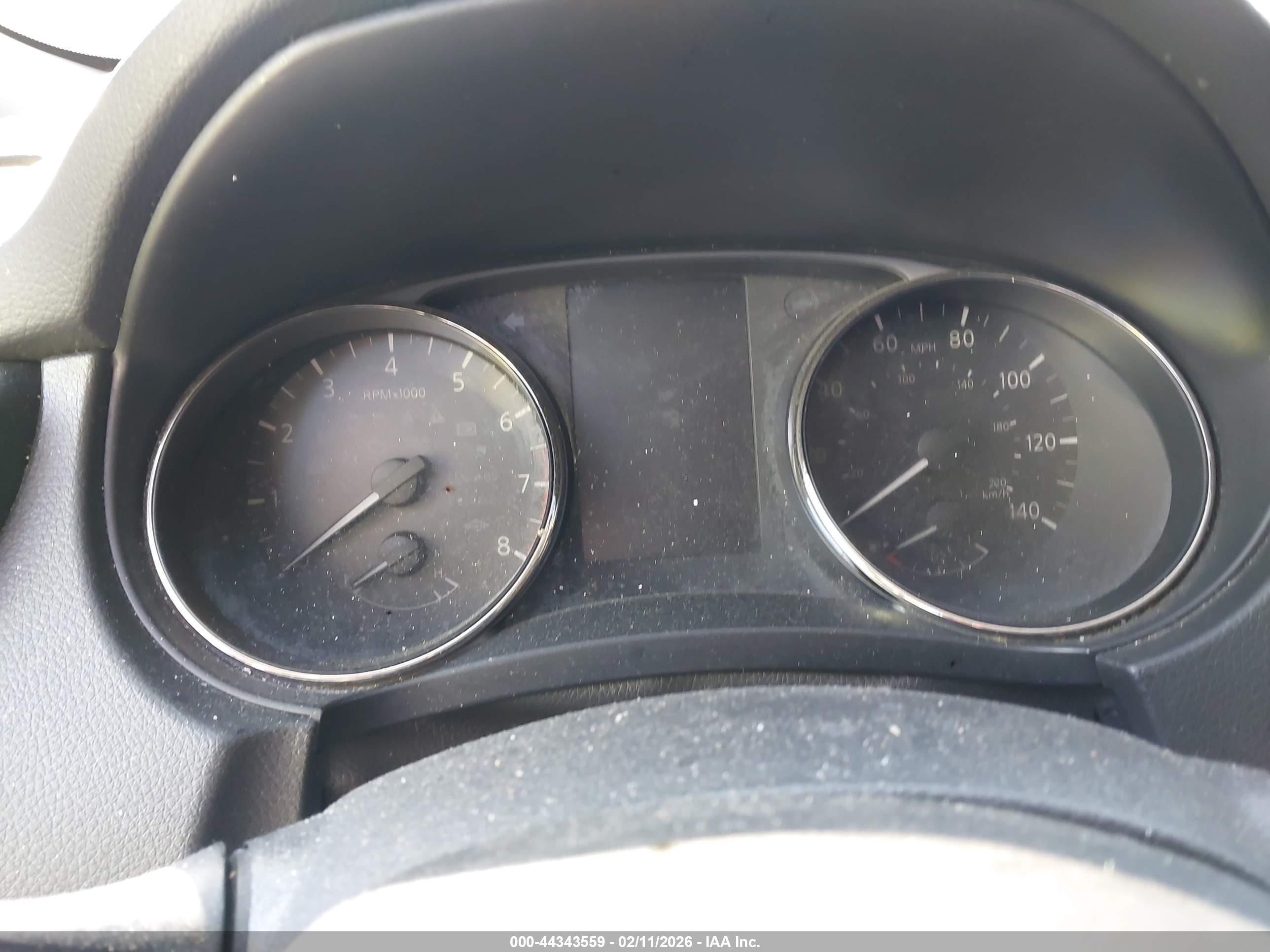 NISSAN ROGUE image 7