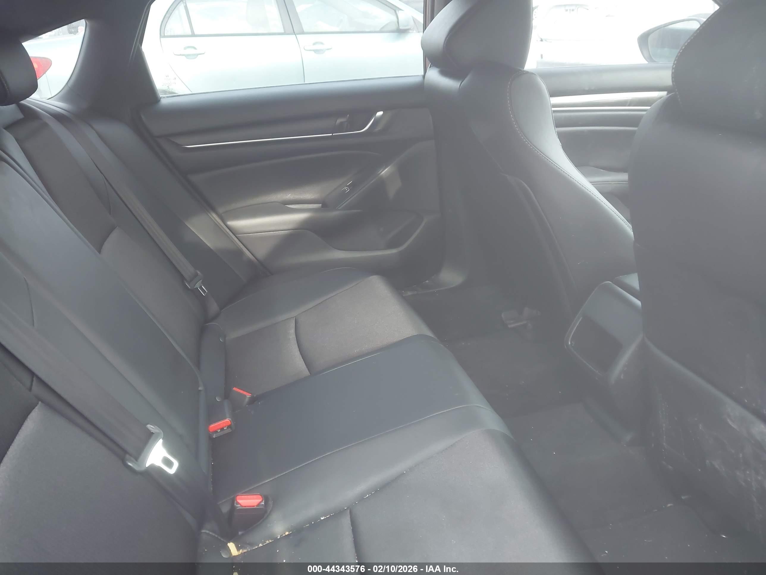 HONDA ACCORD image 8