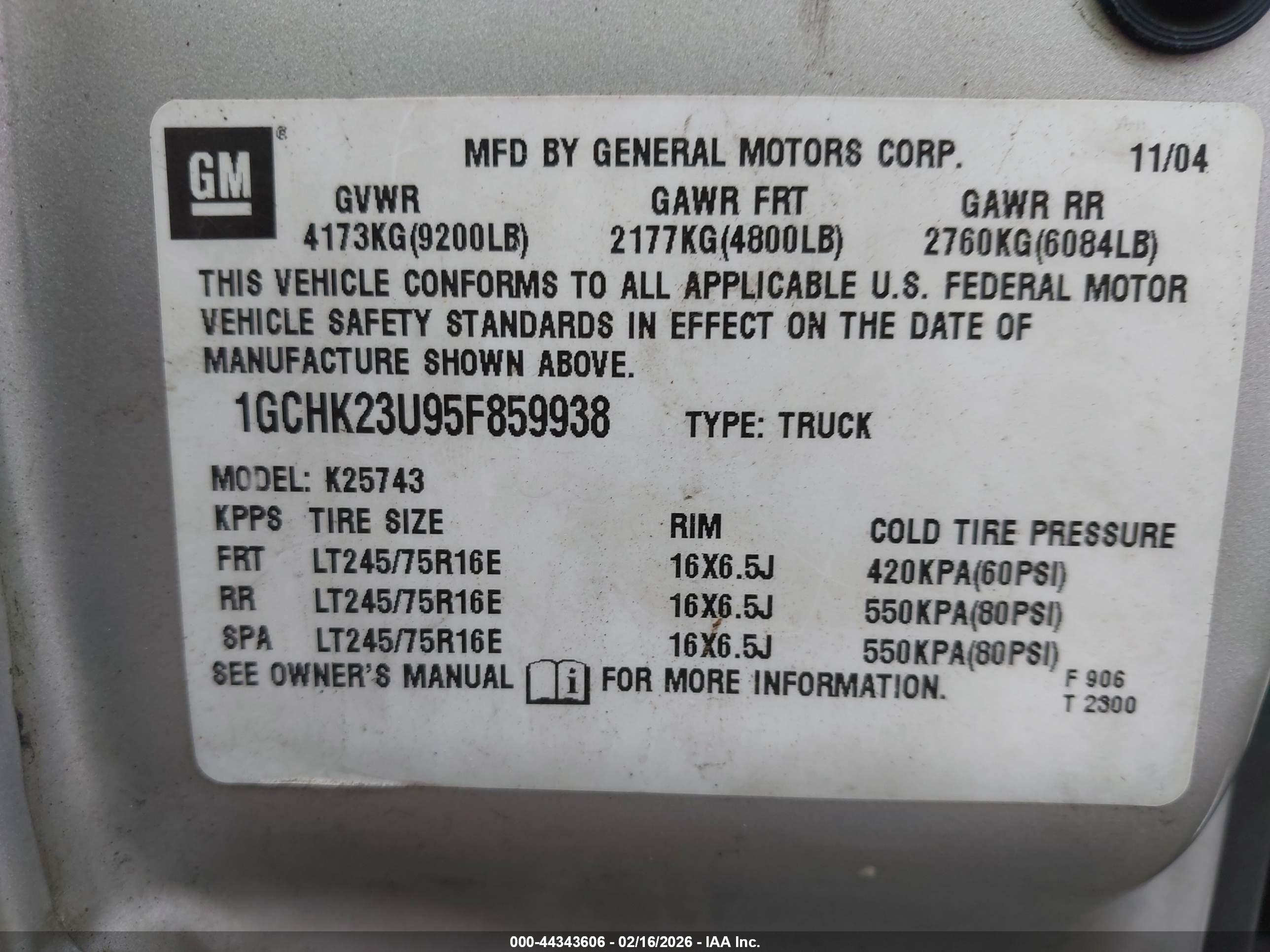 CHEVROLET SILVERADO image 9