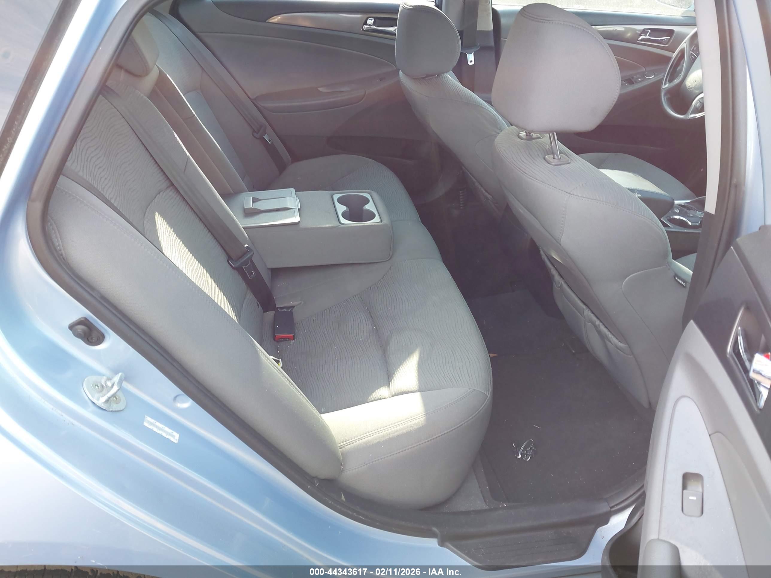 HYUNDAI SONATA image 8