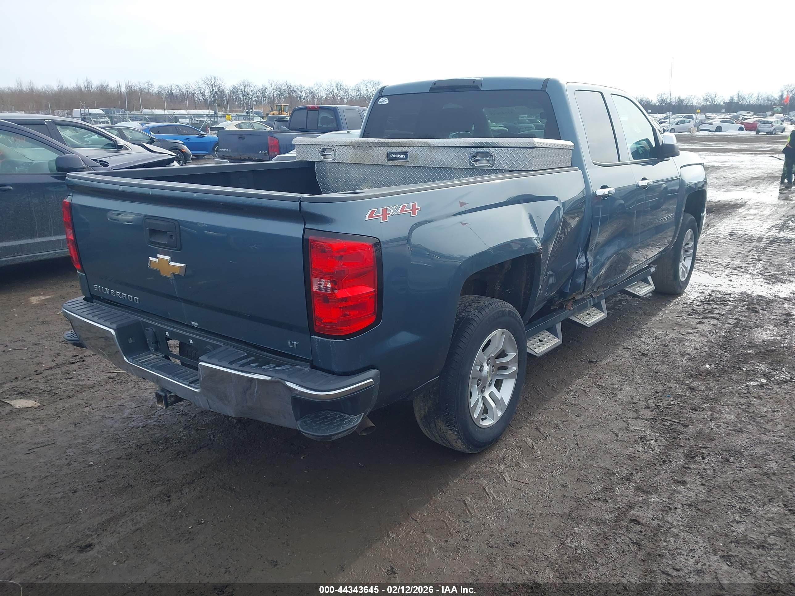 CHEVROLET SILVERADO image 4