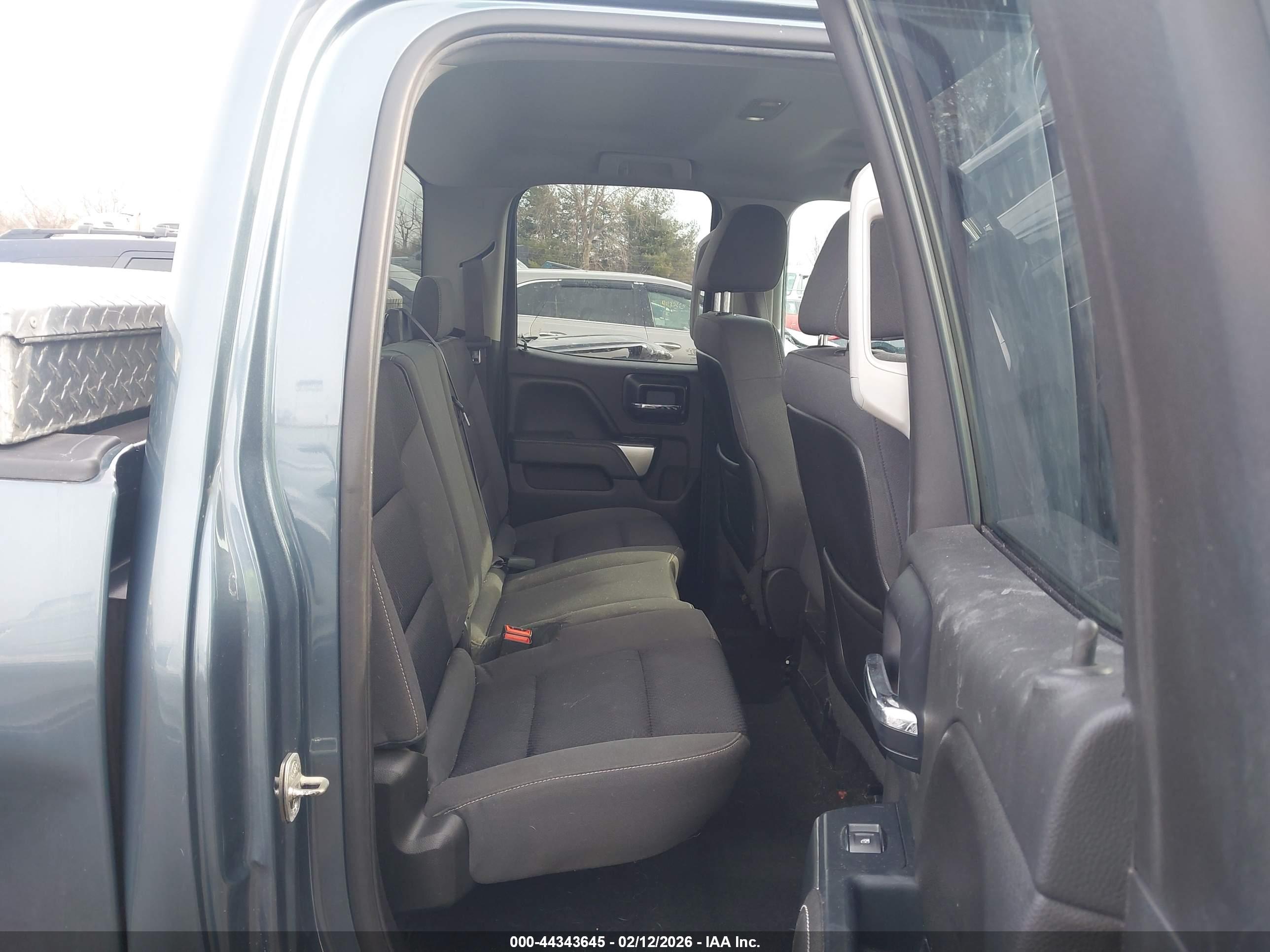 CHEVROLET SILVERADO image 8