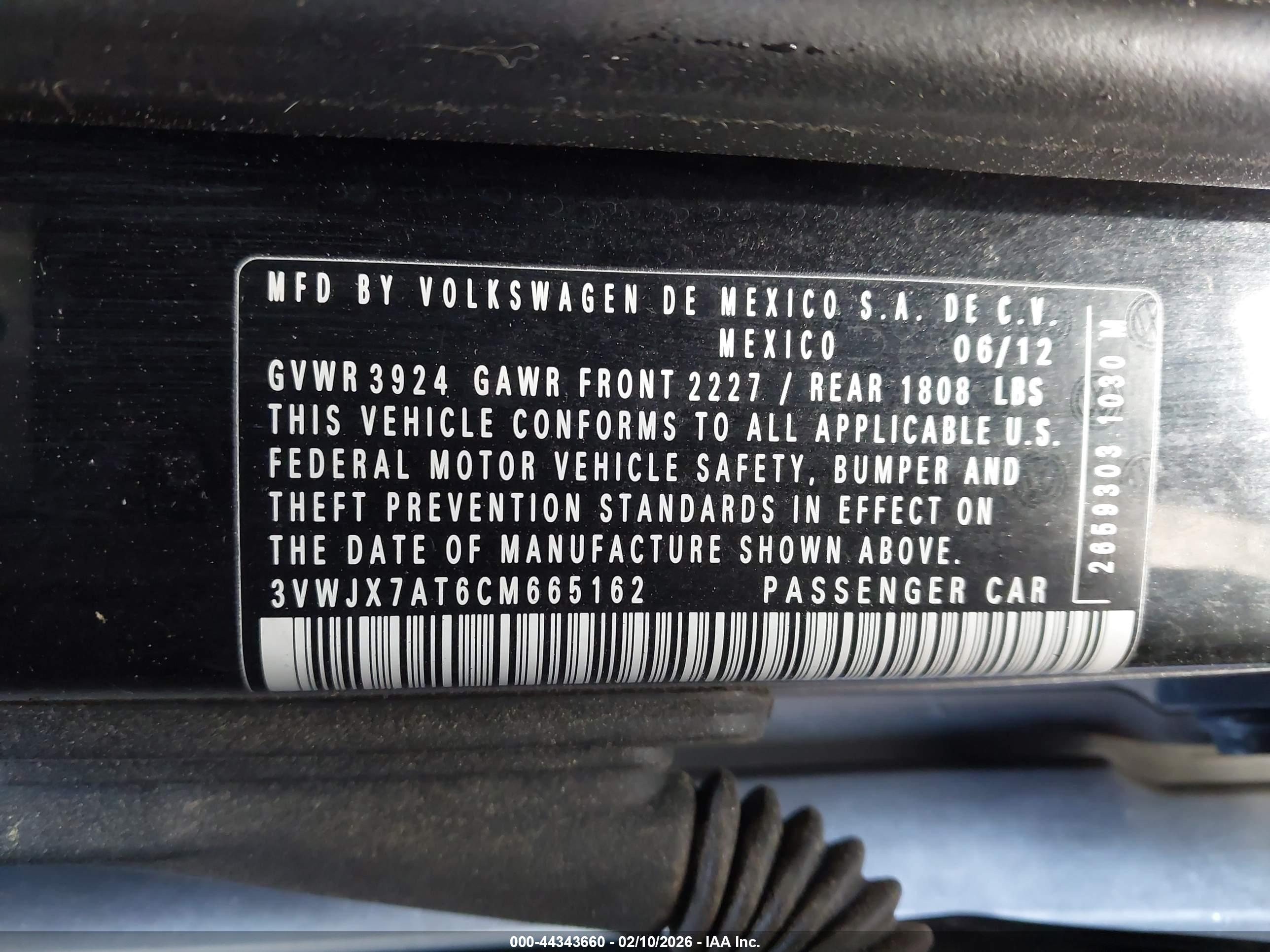 VOLKSWAGEN BEETLE image 9