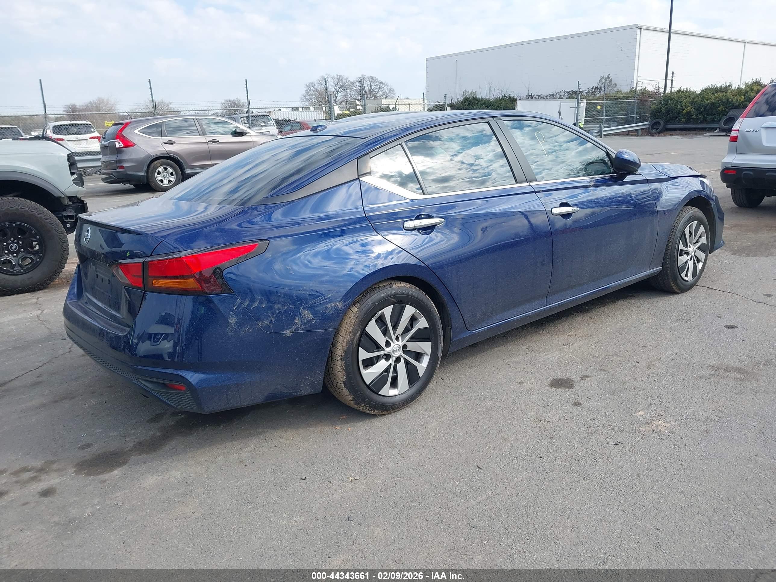 NISSAN ALTIMA image 4