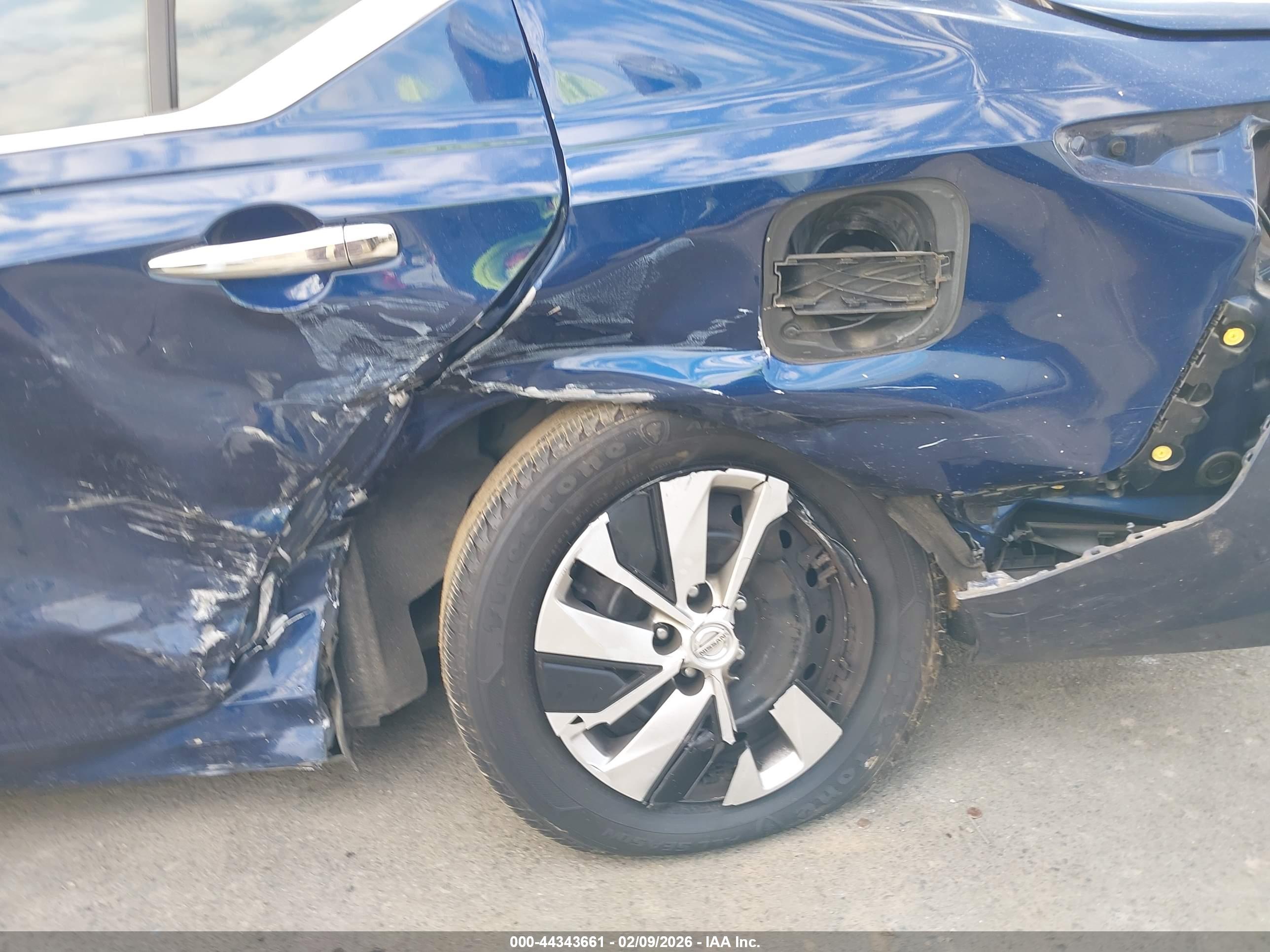 NISSAN ALTIMA image 6