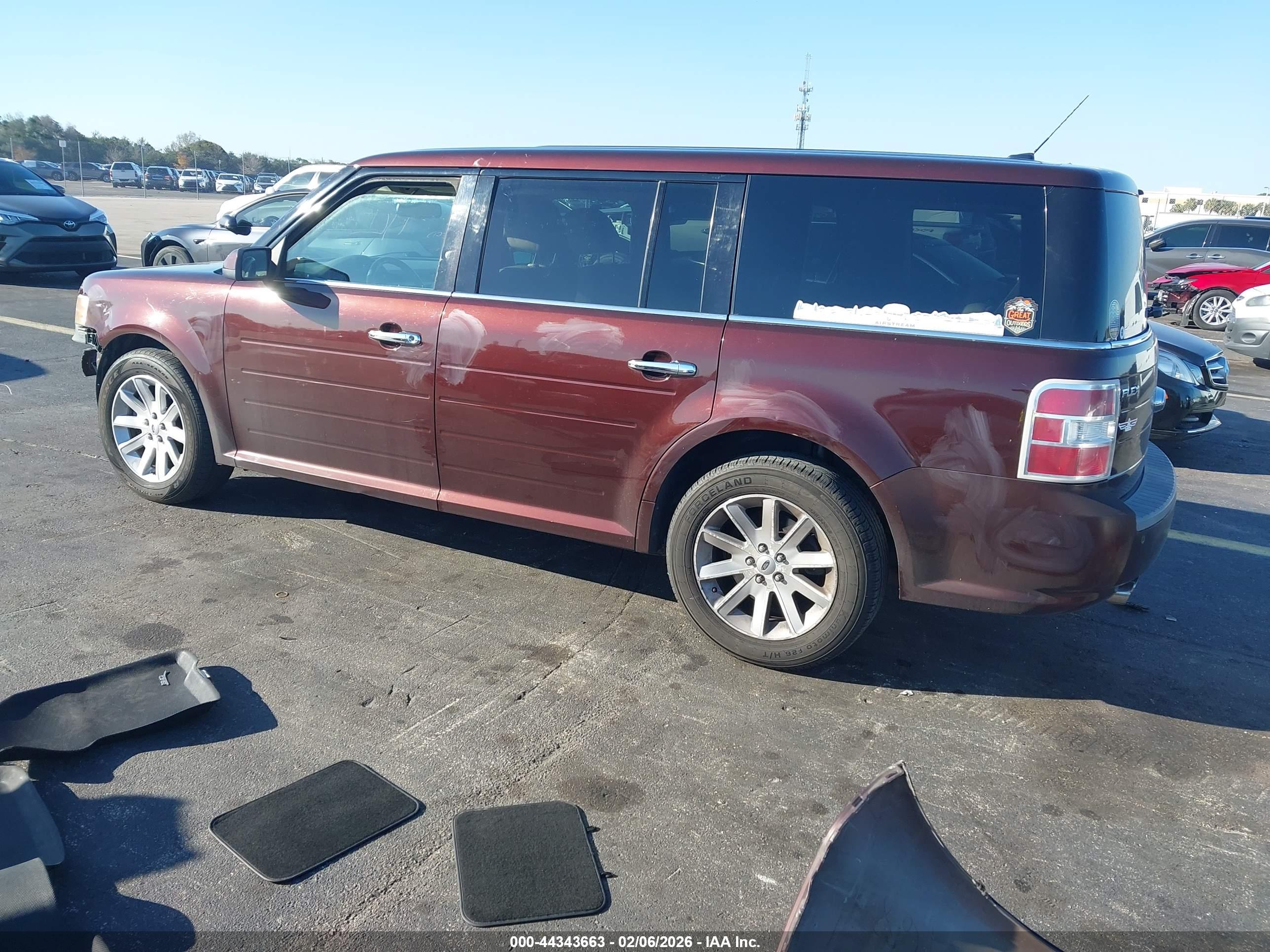 FORD FLEX image 3