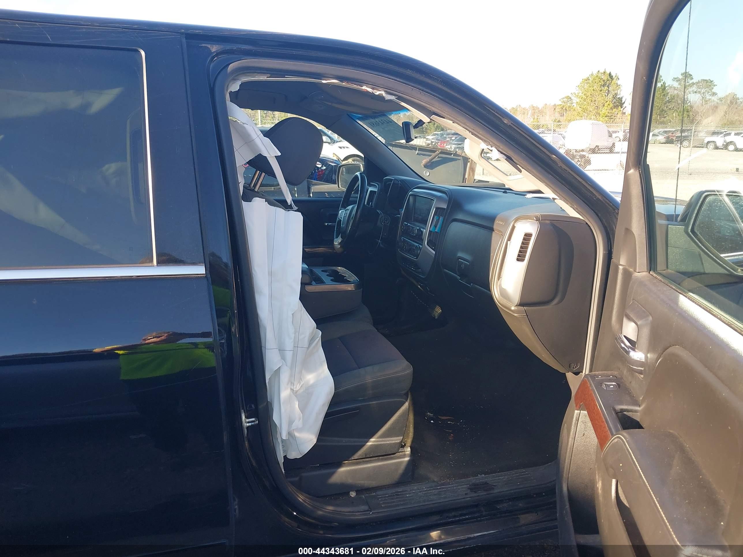 GMC SIERRA image 5
