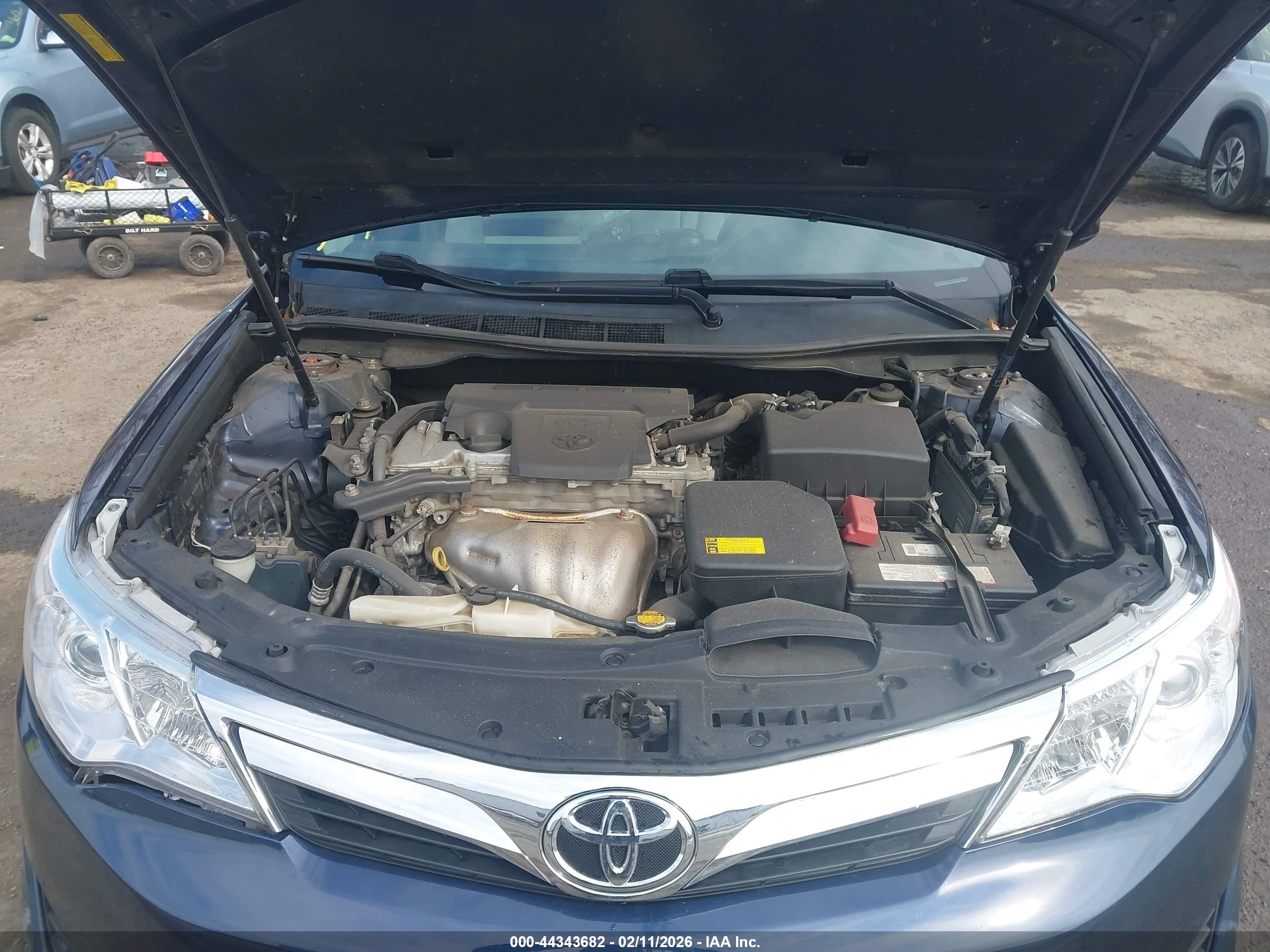 TOYOTA CAMRY image 10