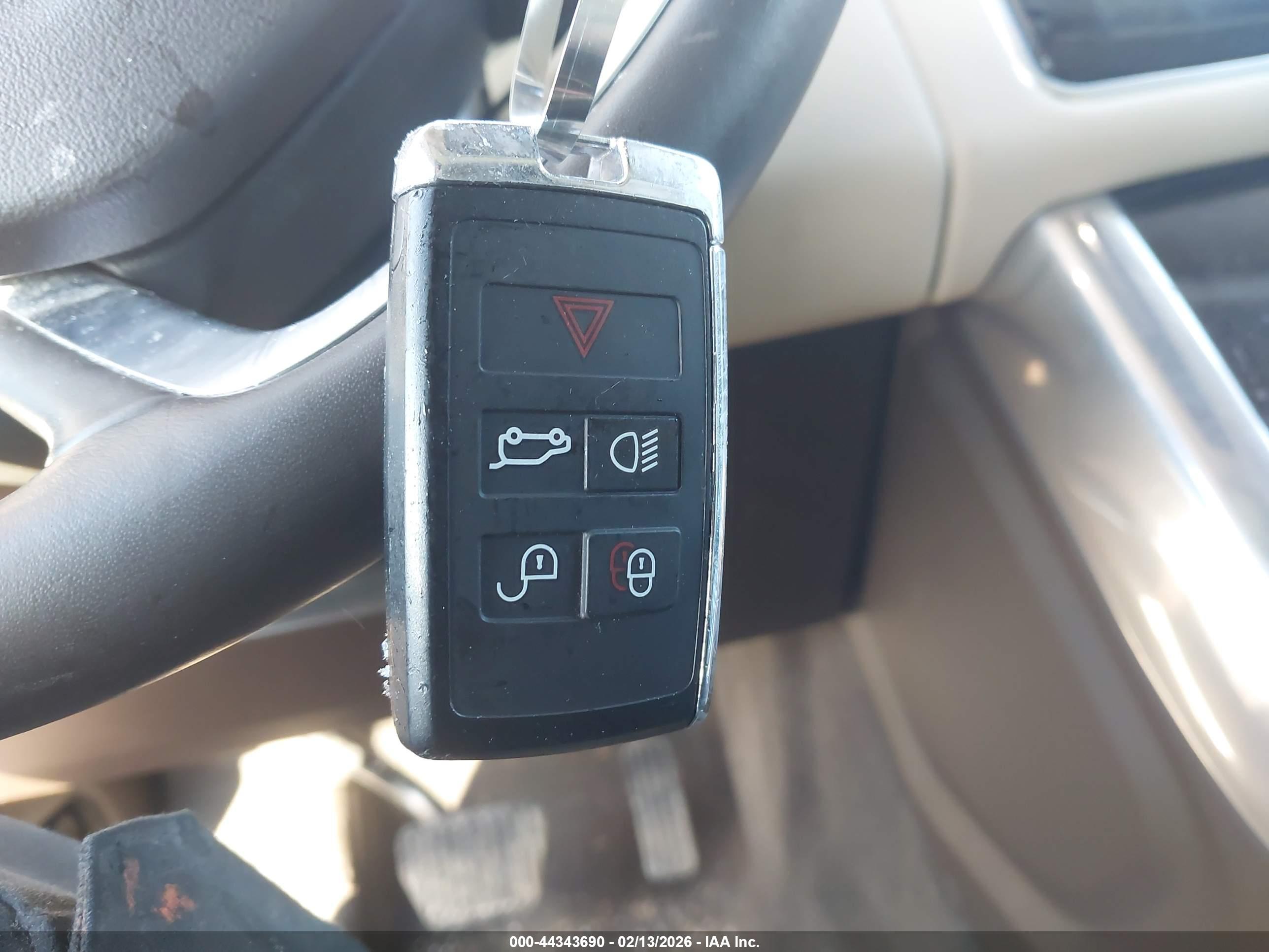 LAND ROVER image 11