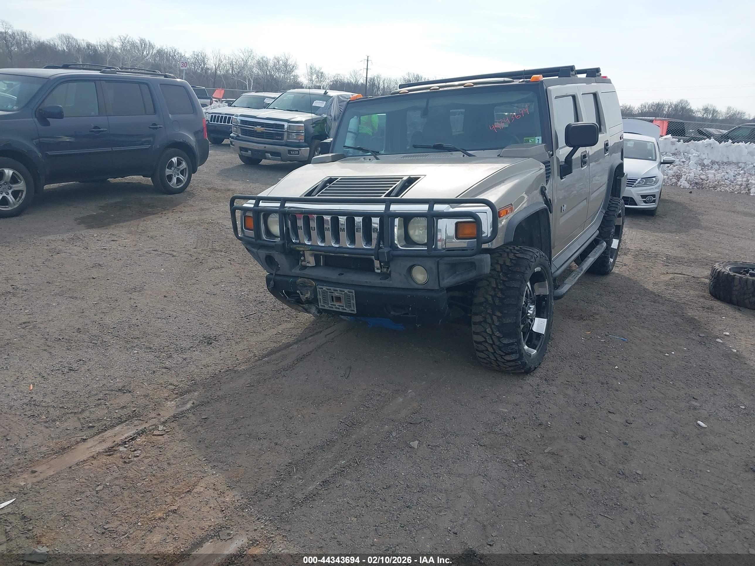 HUMMER H2 image 2