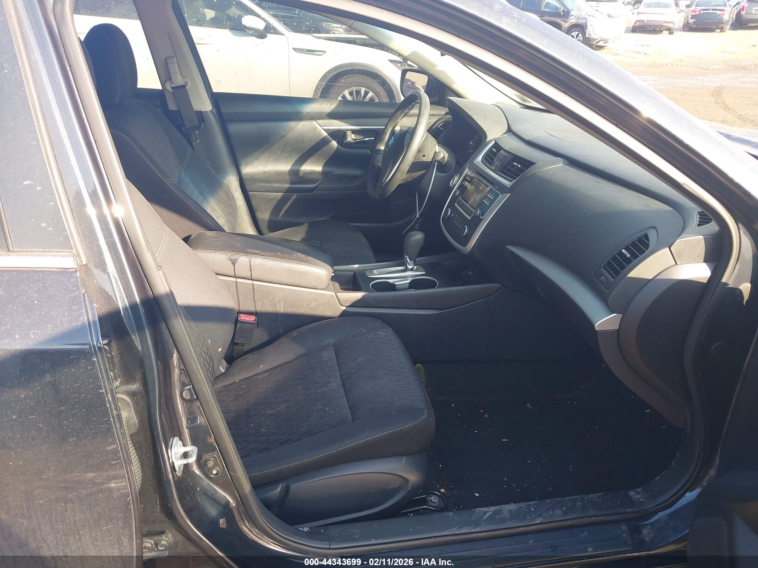 NISSAN ALTIMA image 5